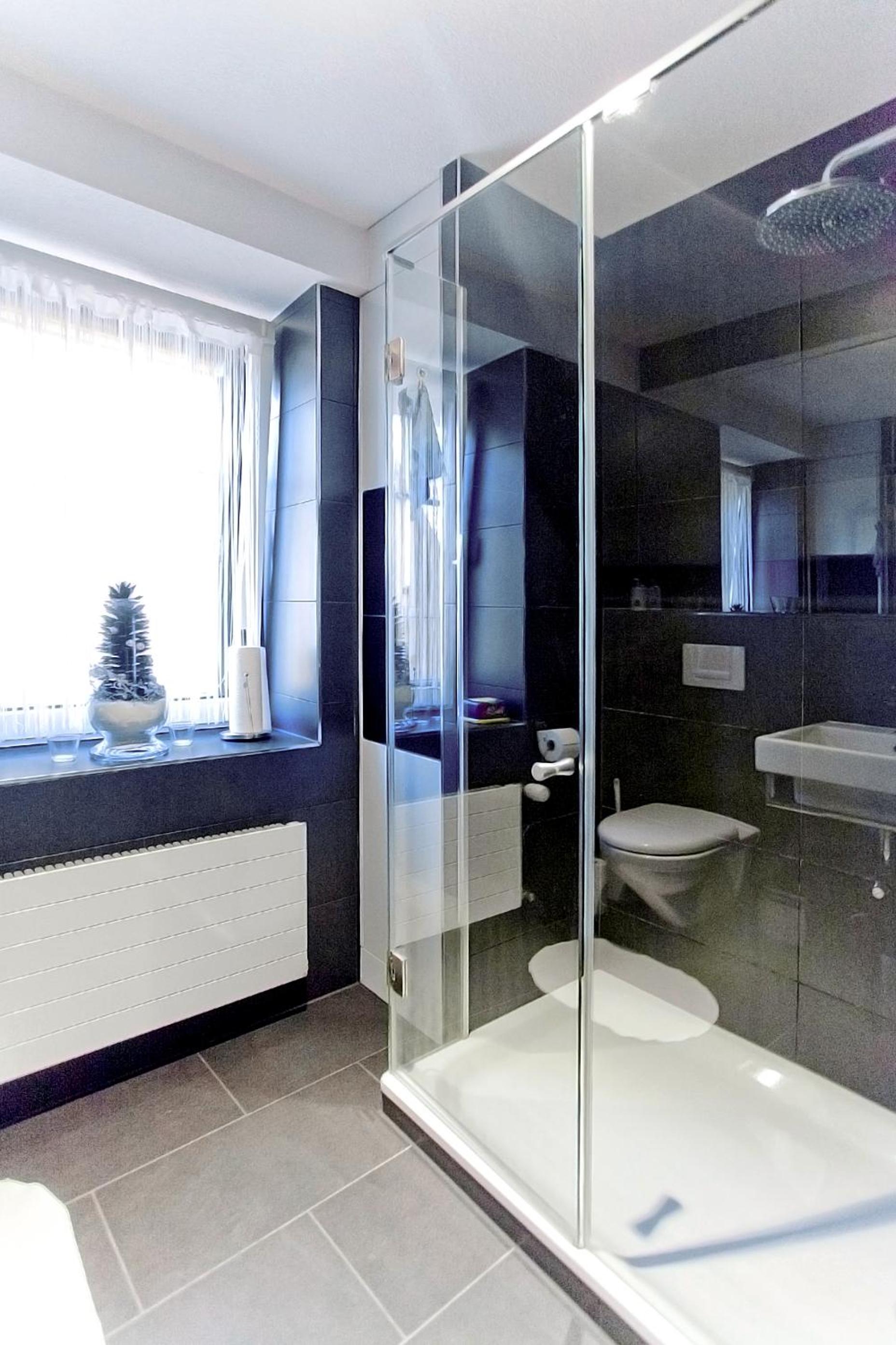 Presidental Suite Apartment by Livingdowntown