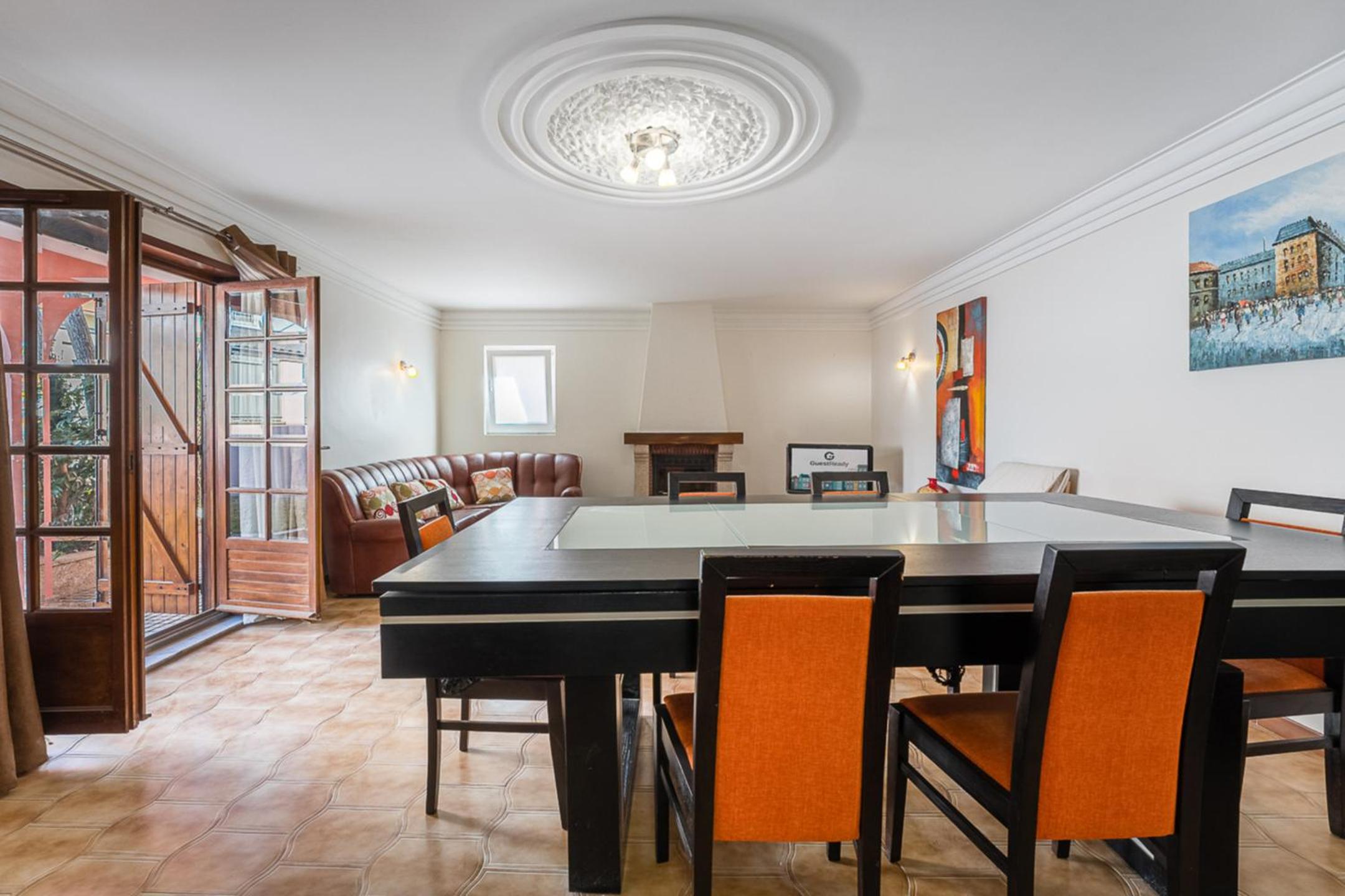 Charming and Calm House - 5 minutes from the Beach by car