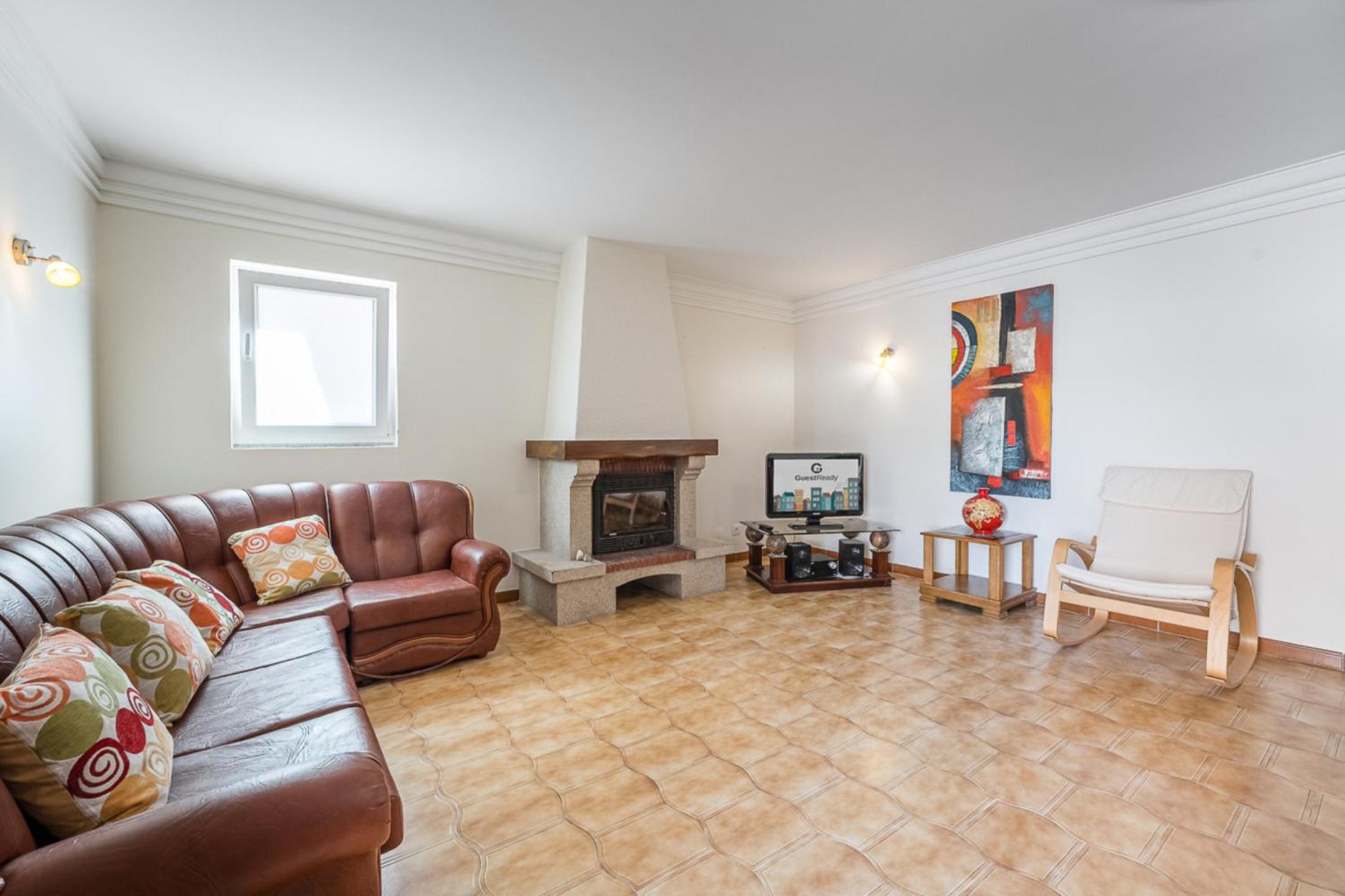 Charming and Calm House - 5 minutes from the Beach by car