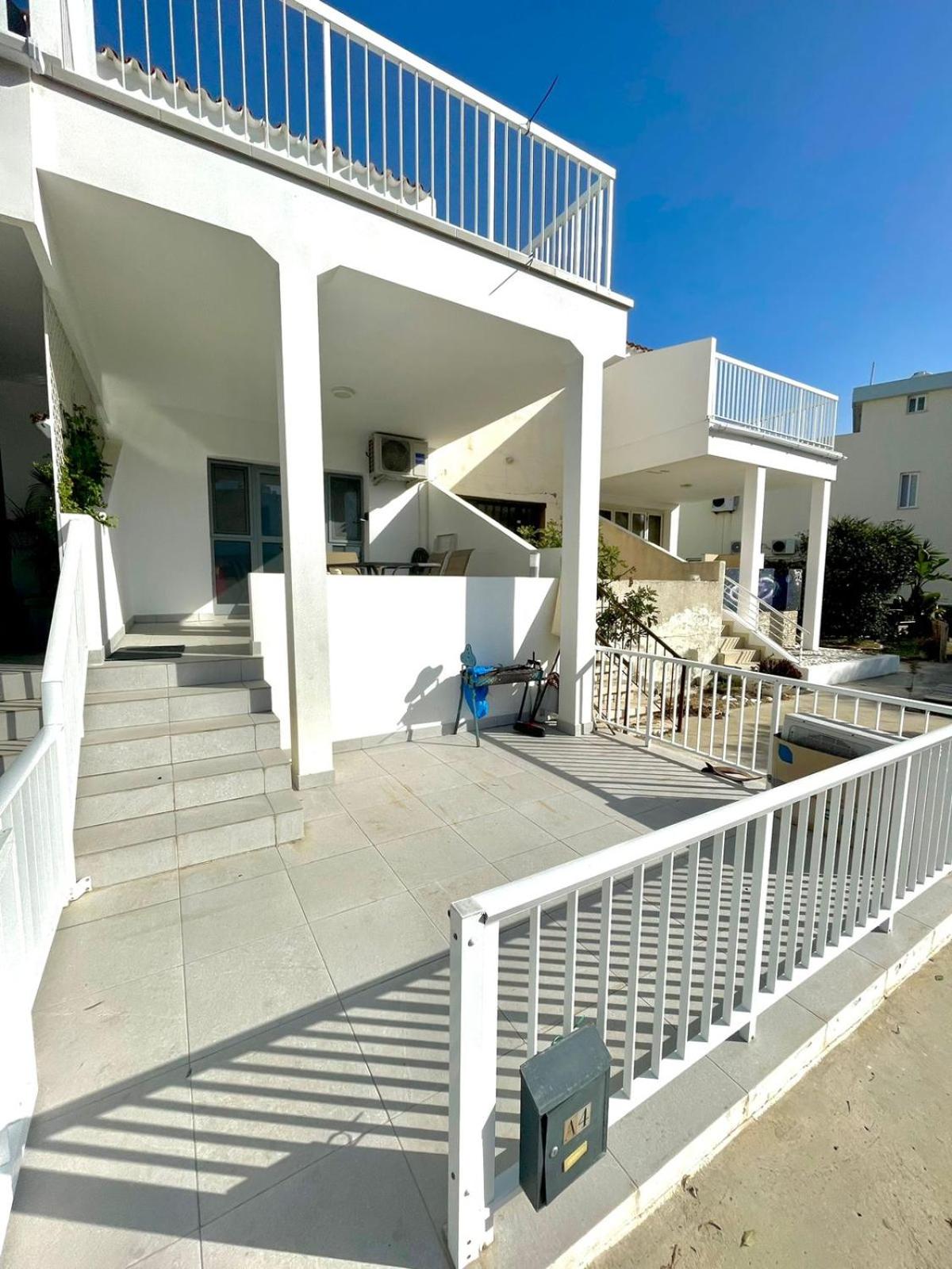 Sandy Beach Complex