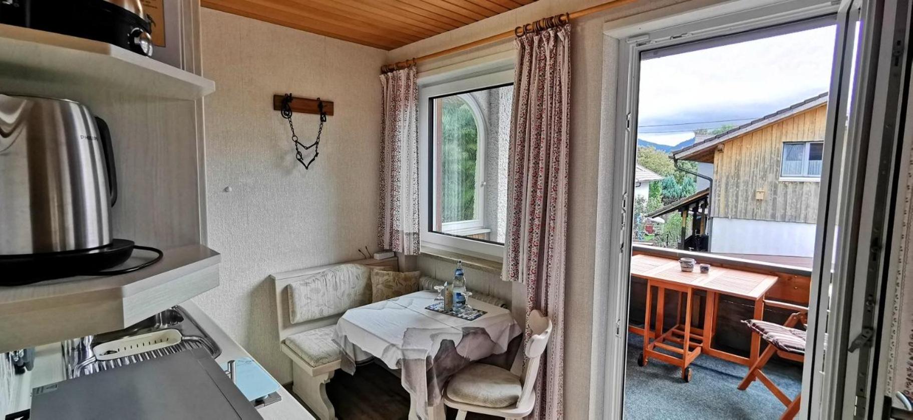Urheim Rose - Dogfriendly