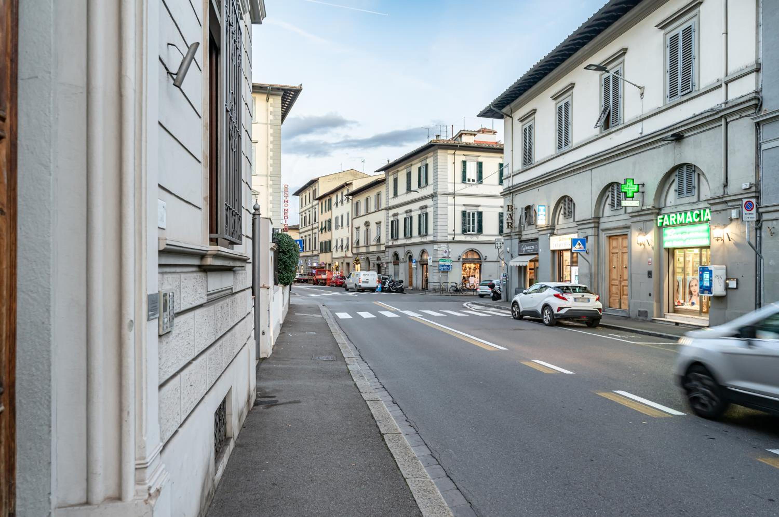 GuestHost - Arno River Quiet Apartment