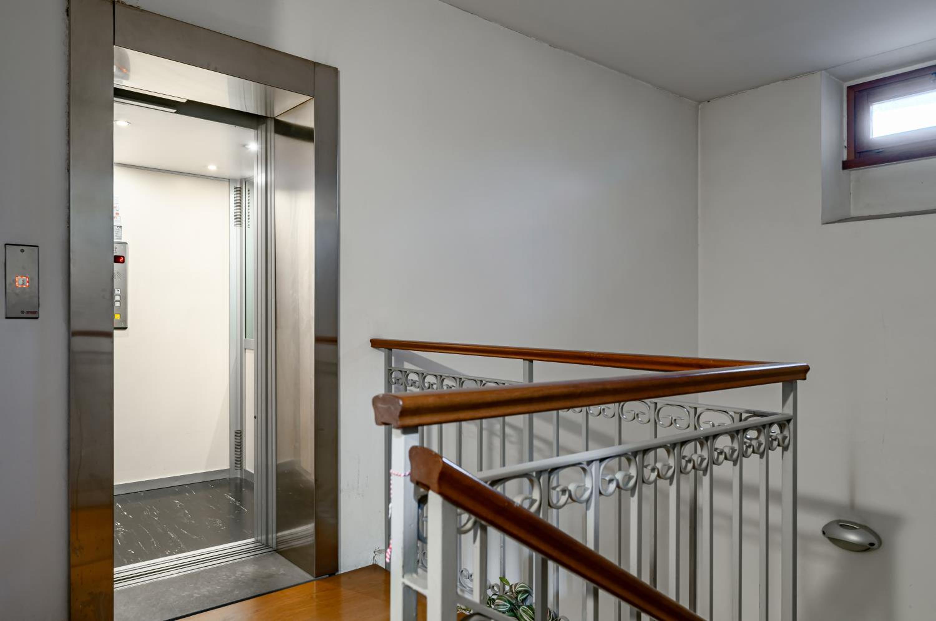 GuestHost - Arno River Quiet Apartment