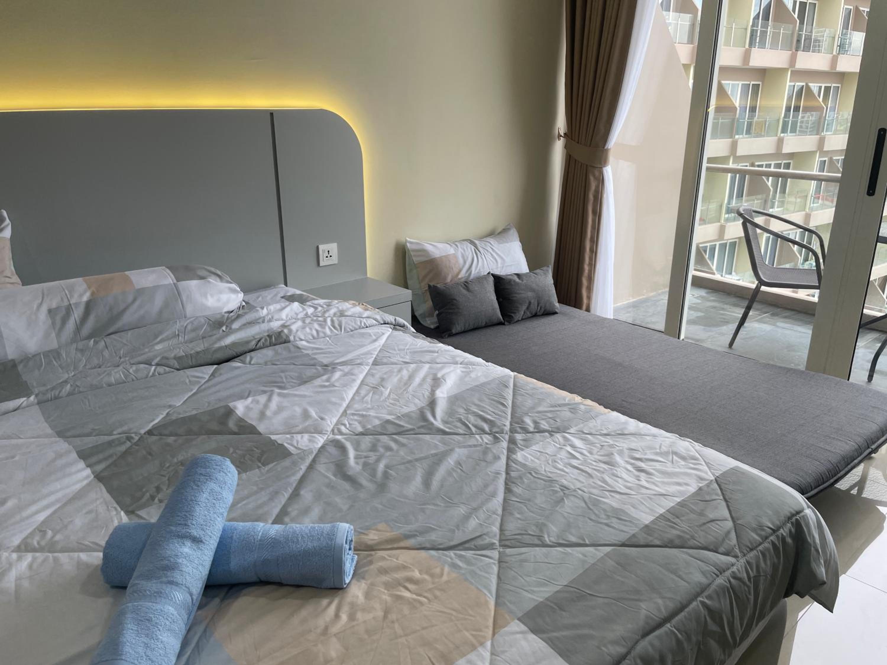 SJ Homes Cozy Studio Nagoya Thamrin City view 5