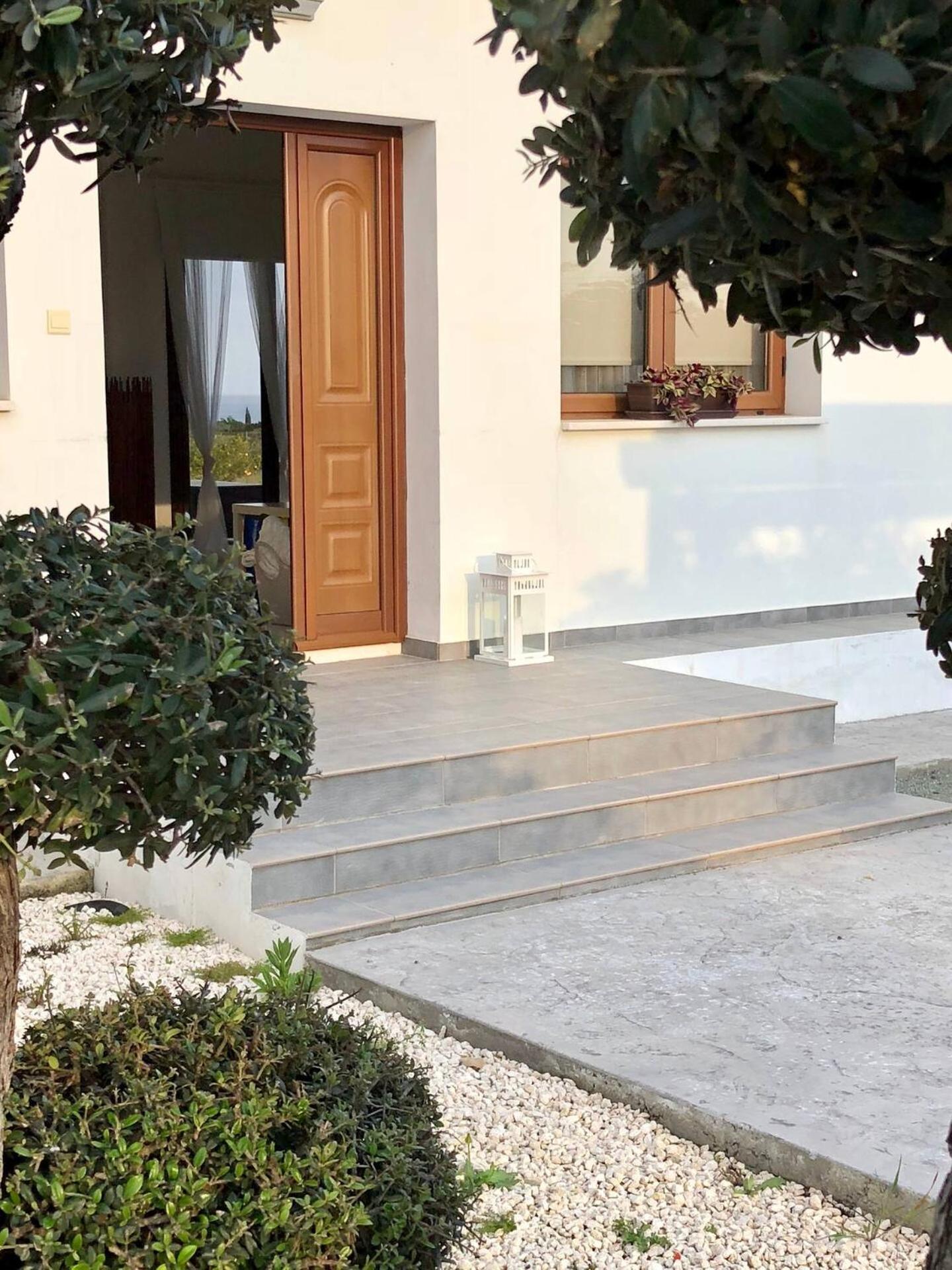 Villa Olivo Maroni view 4