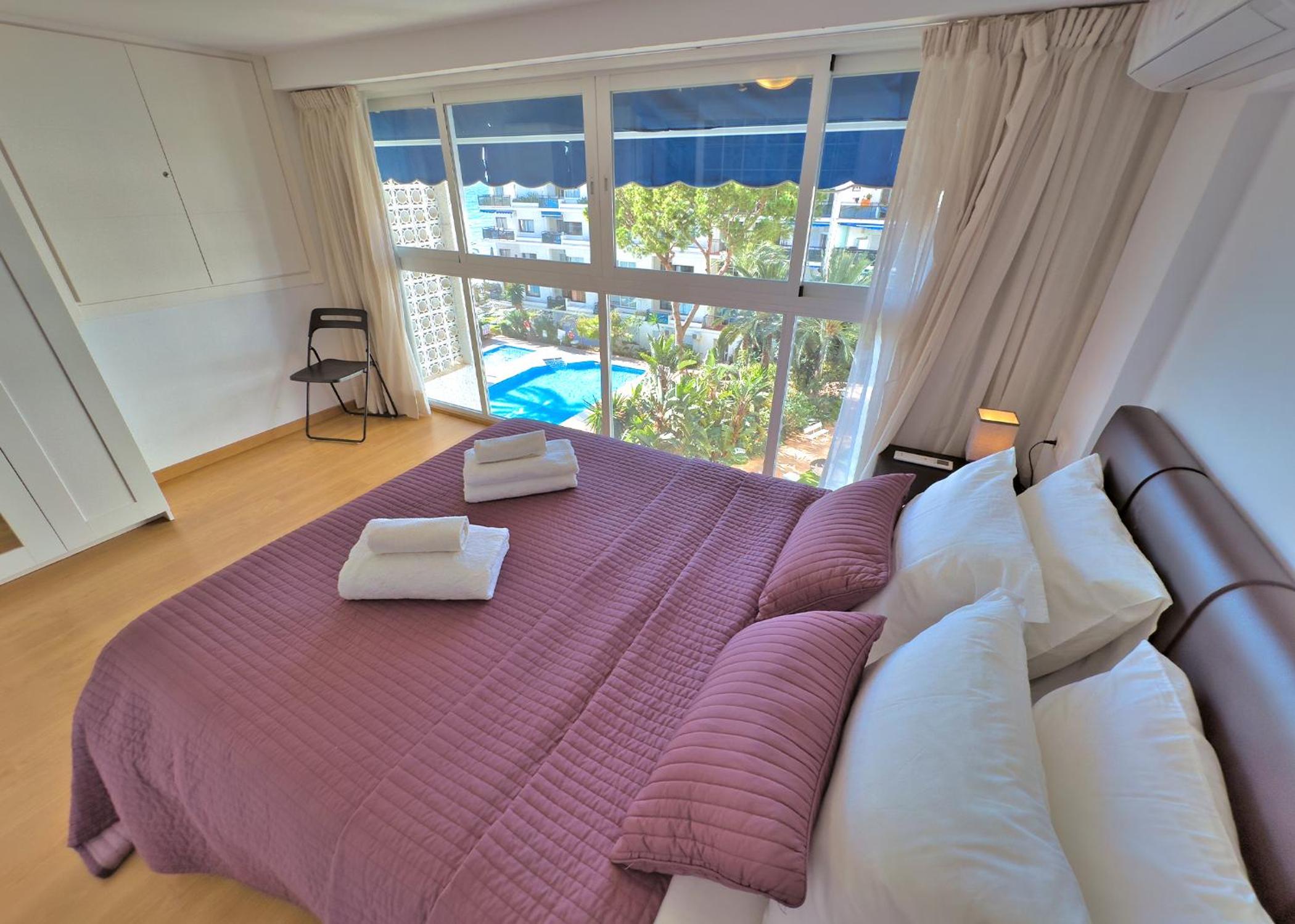 Skol 206 Marbella en Marbella — hotel room