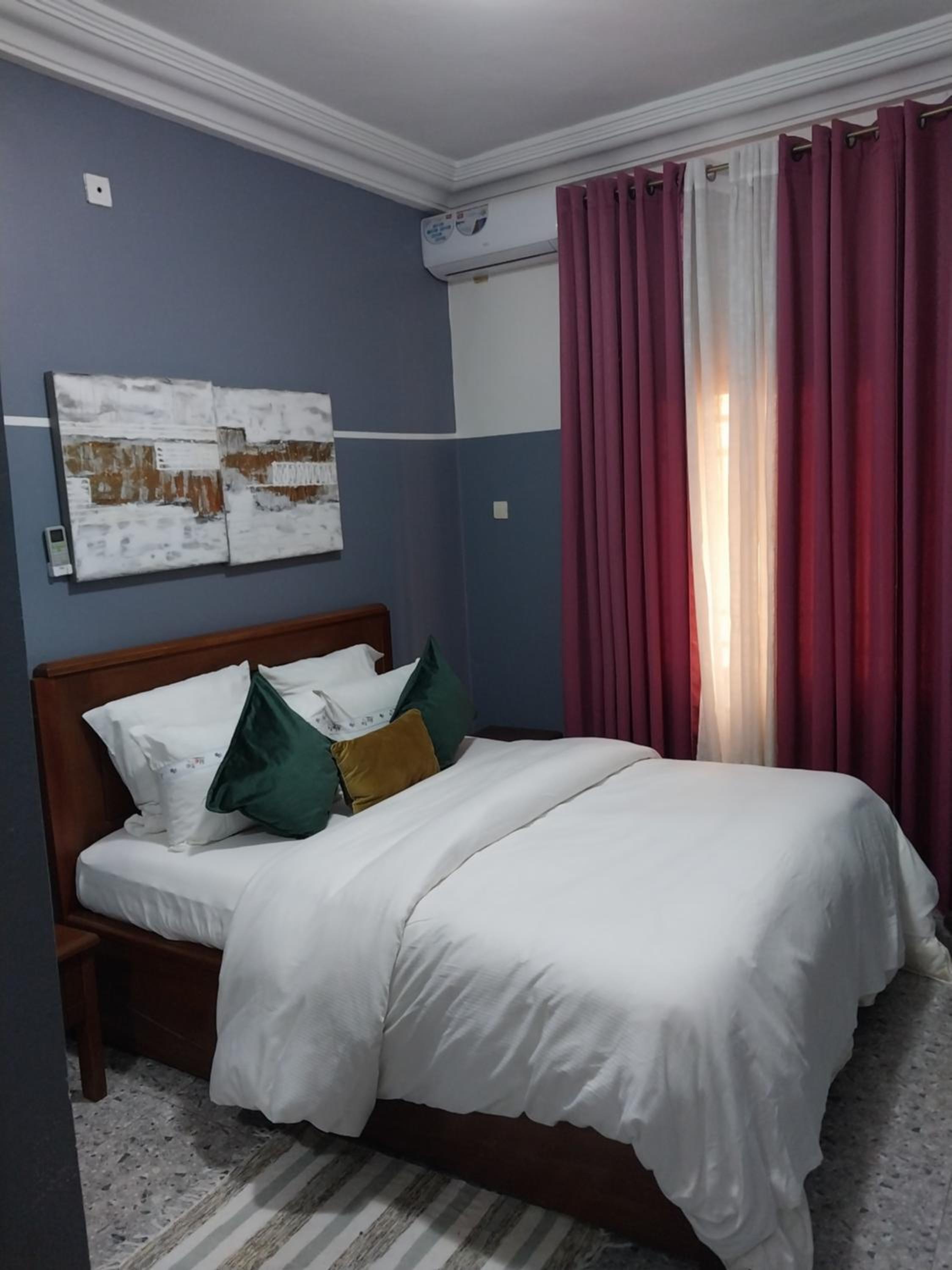 APPART HOTEL MIREILLE
