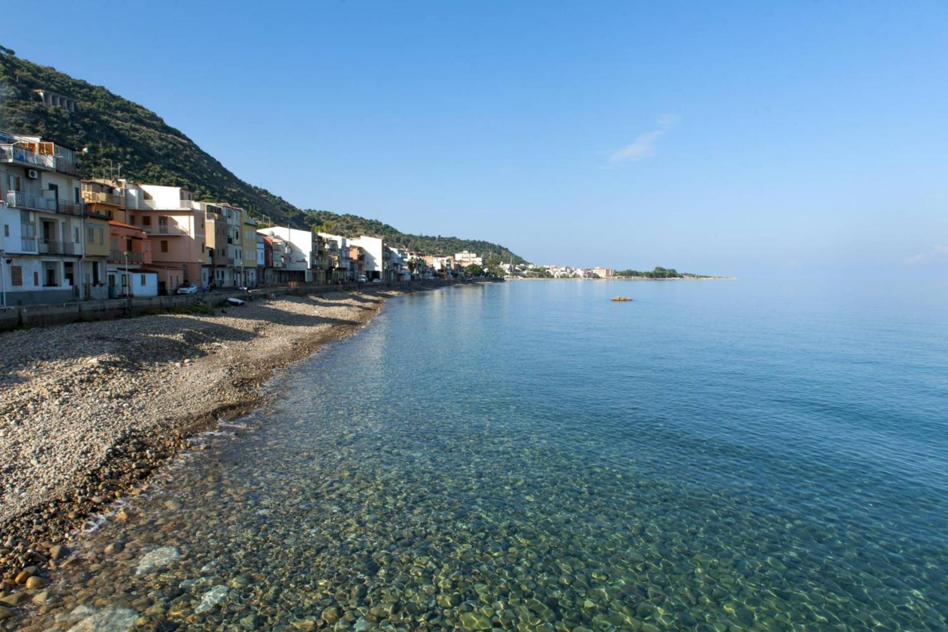 Casa Caronia Marina view 2
