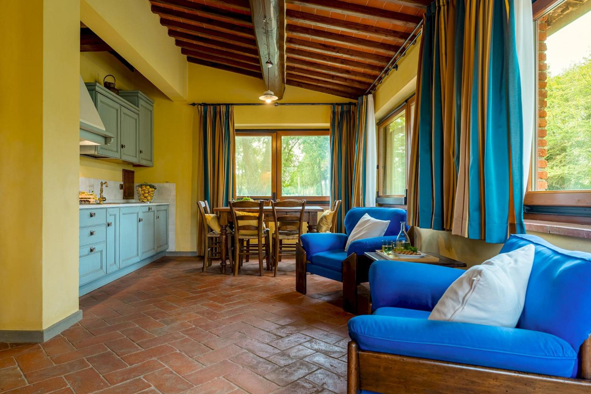 PODERE GIARDINO 16&2, Emma Villas view 5