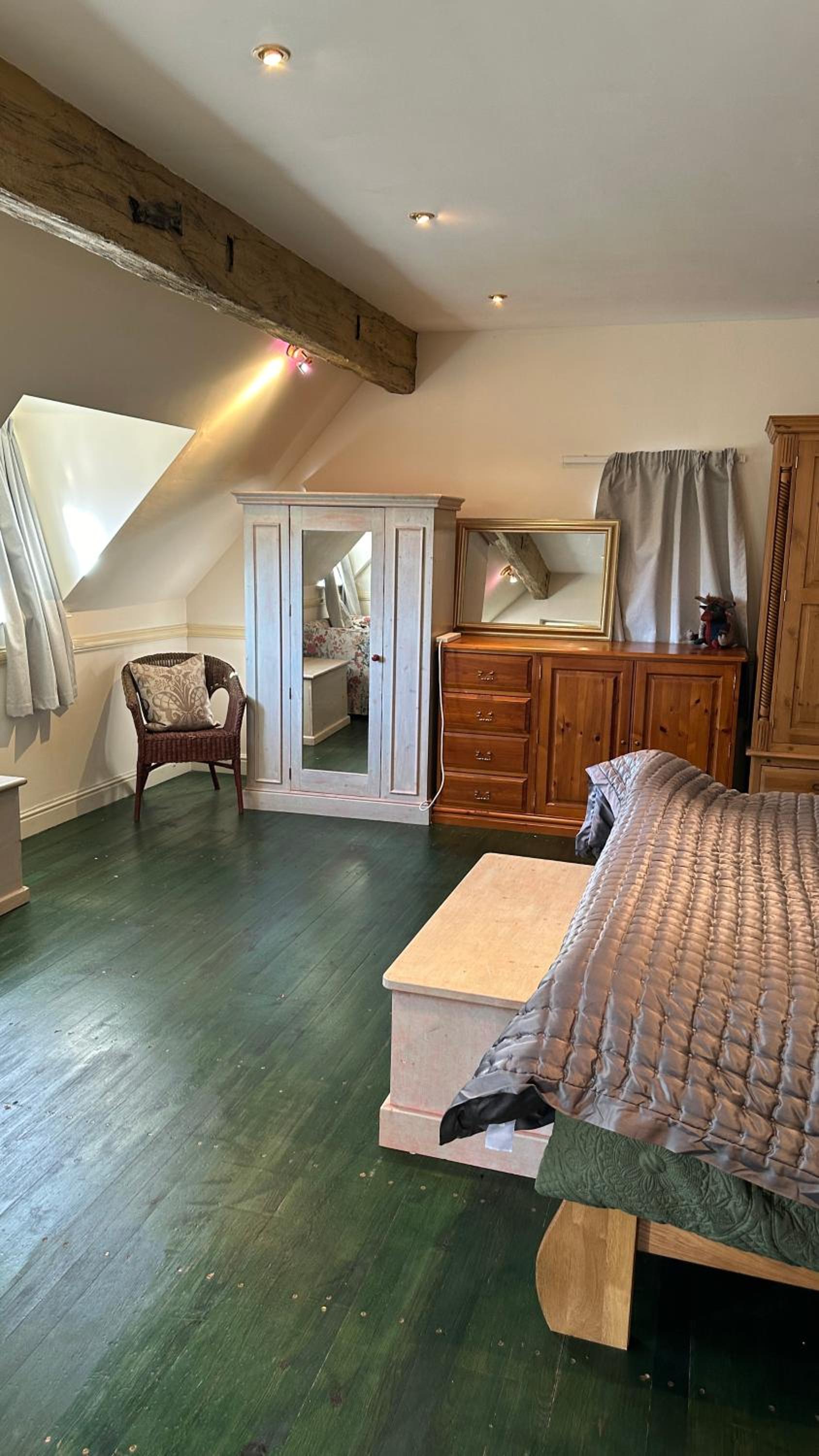 Holly Cottage