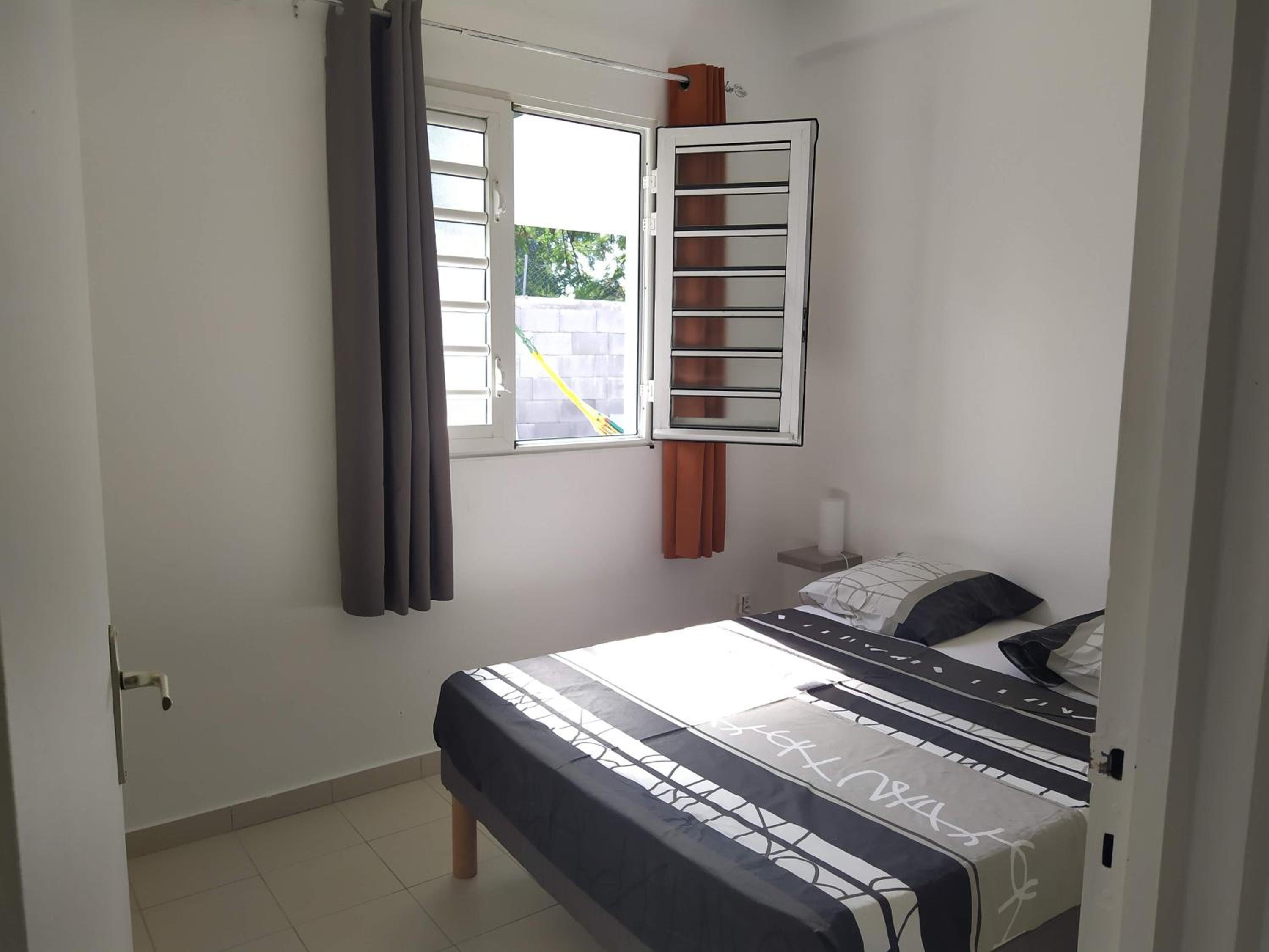 Location villa Sainte-Anne - Martinique. view 2