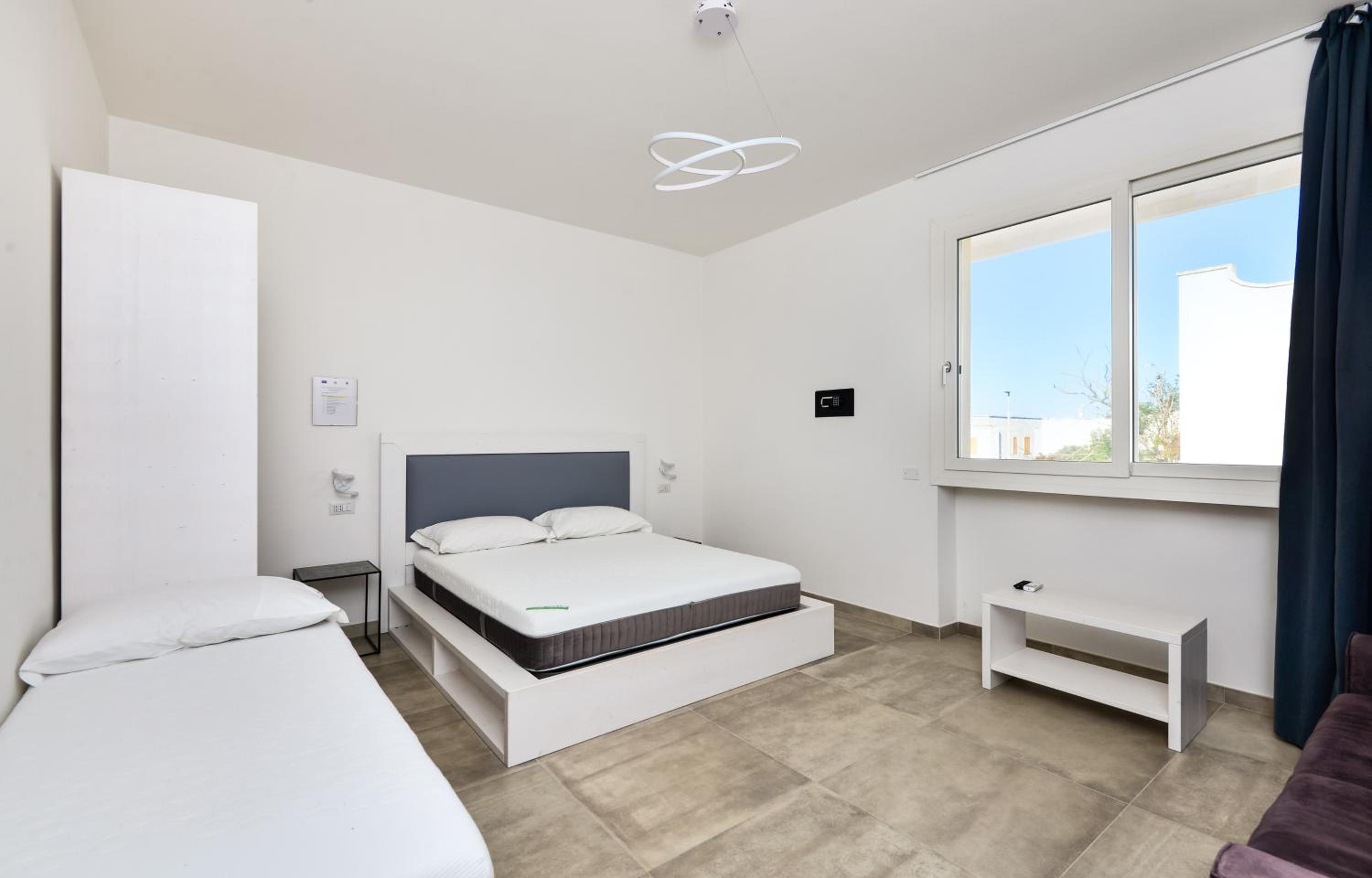 Damavi suite 3 photo 2