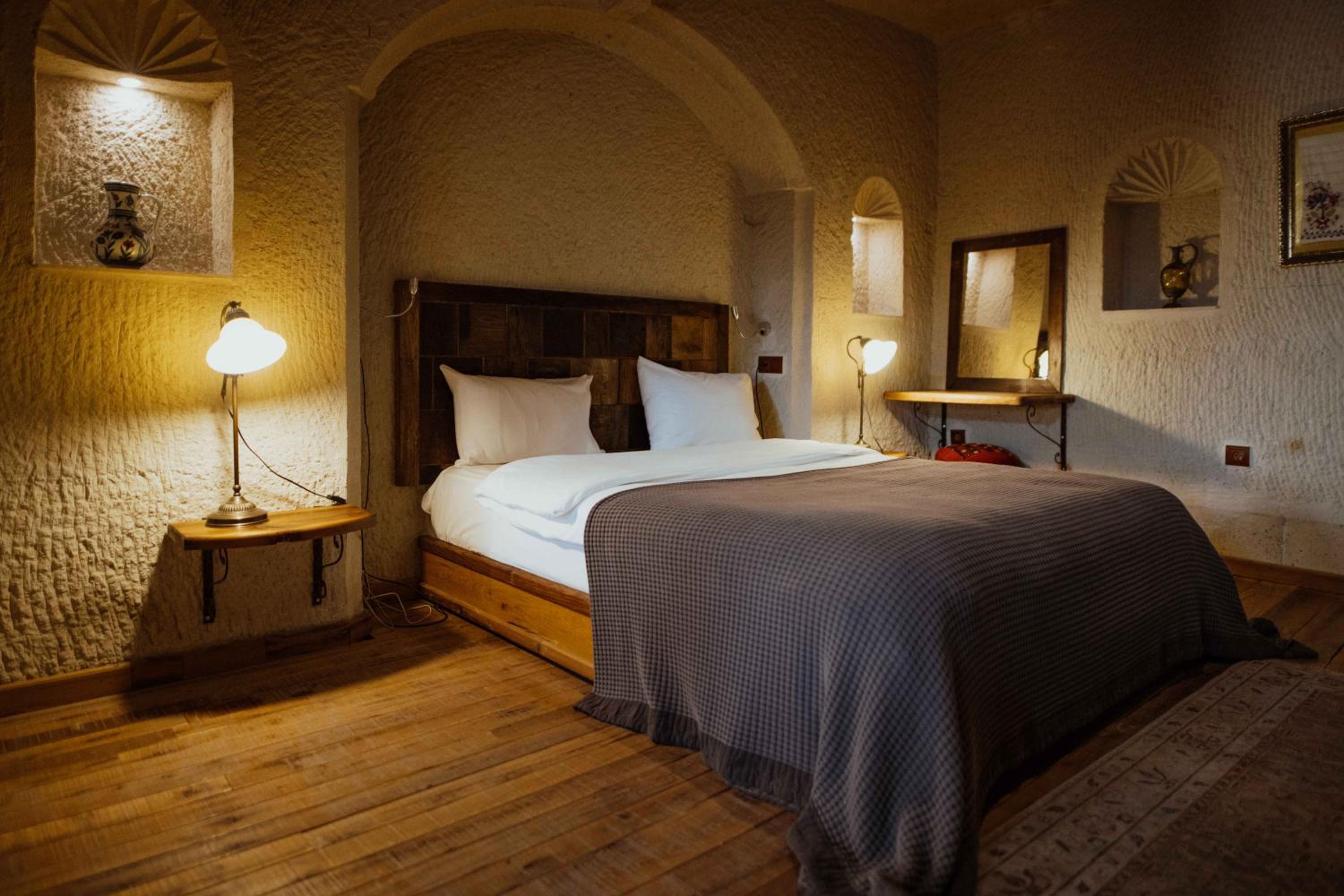 Seki Cave Suites - Image 79