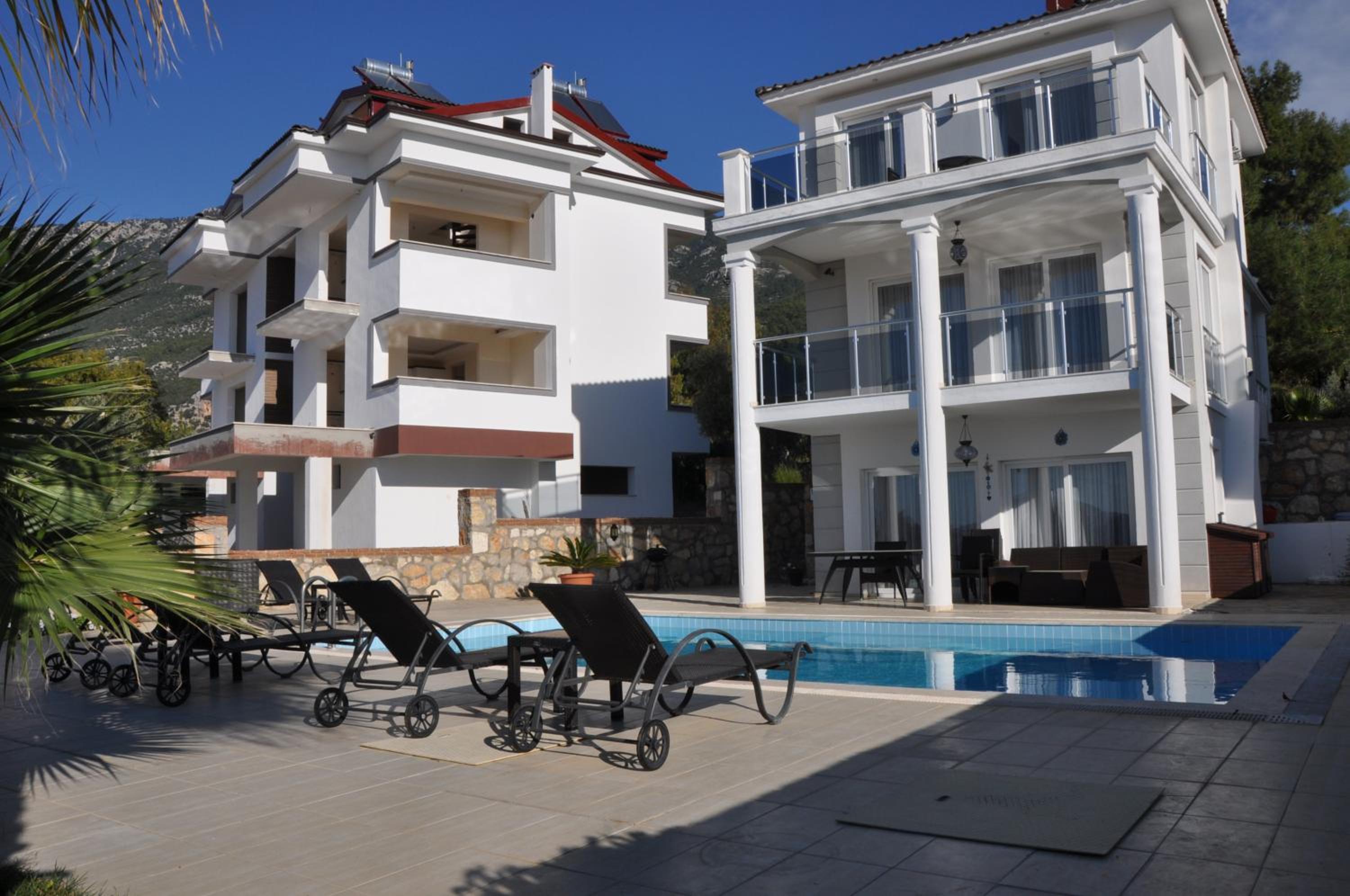 Sunset Villa A view 3