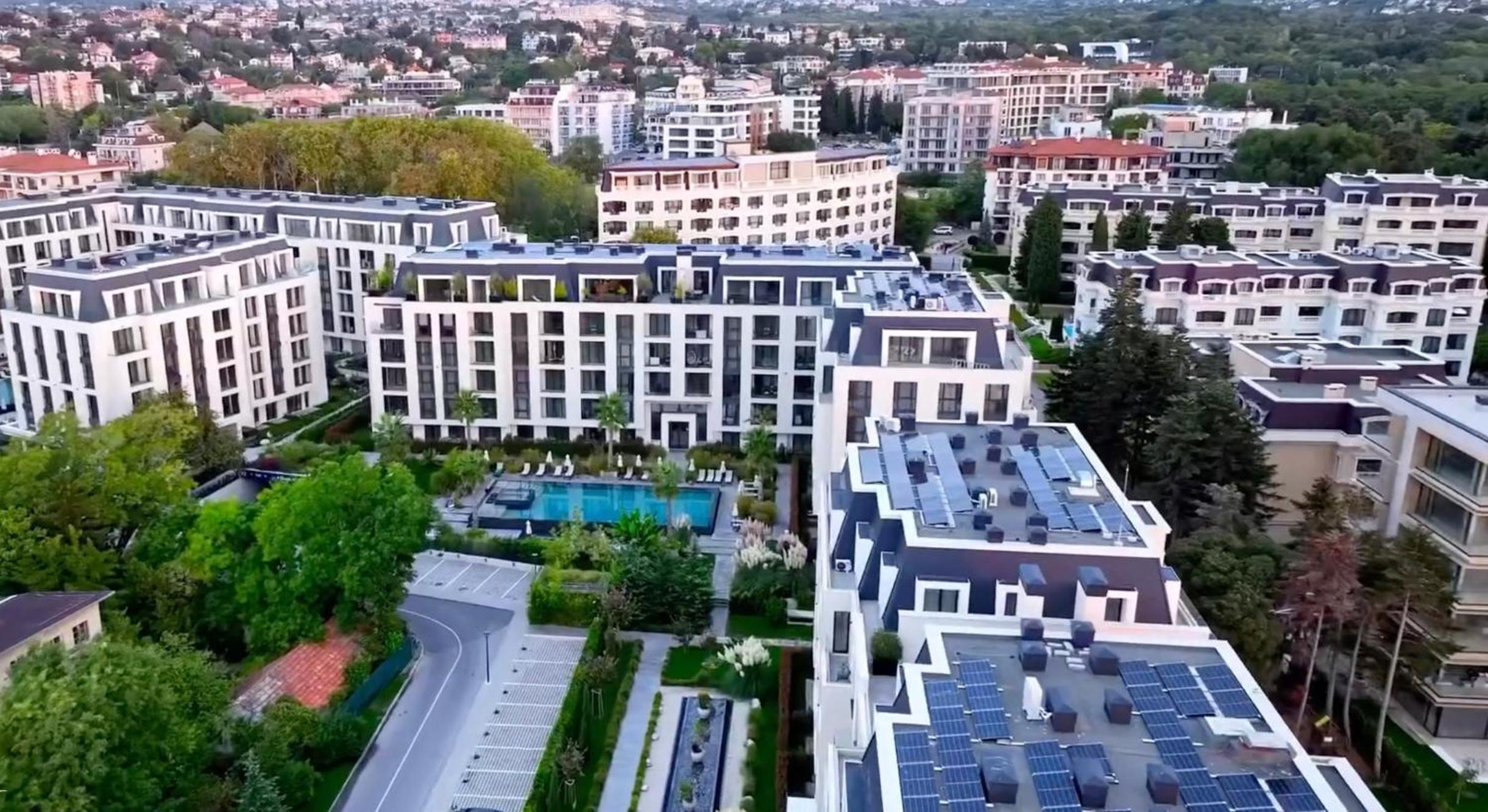 EXCLUSIVE St Constantine Suites