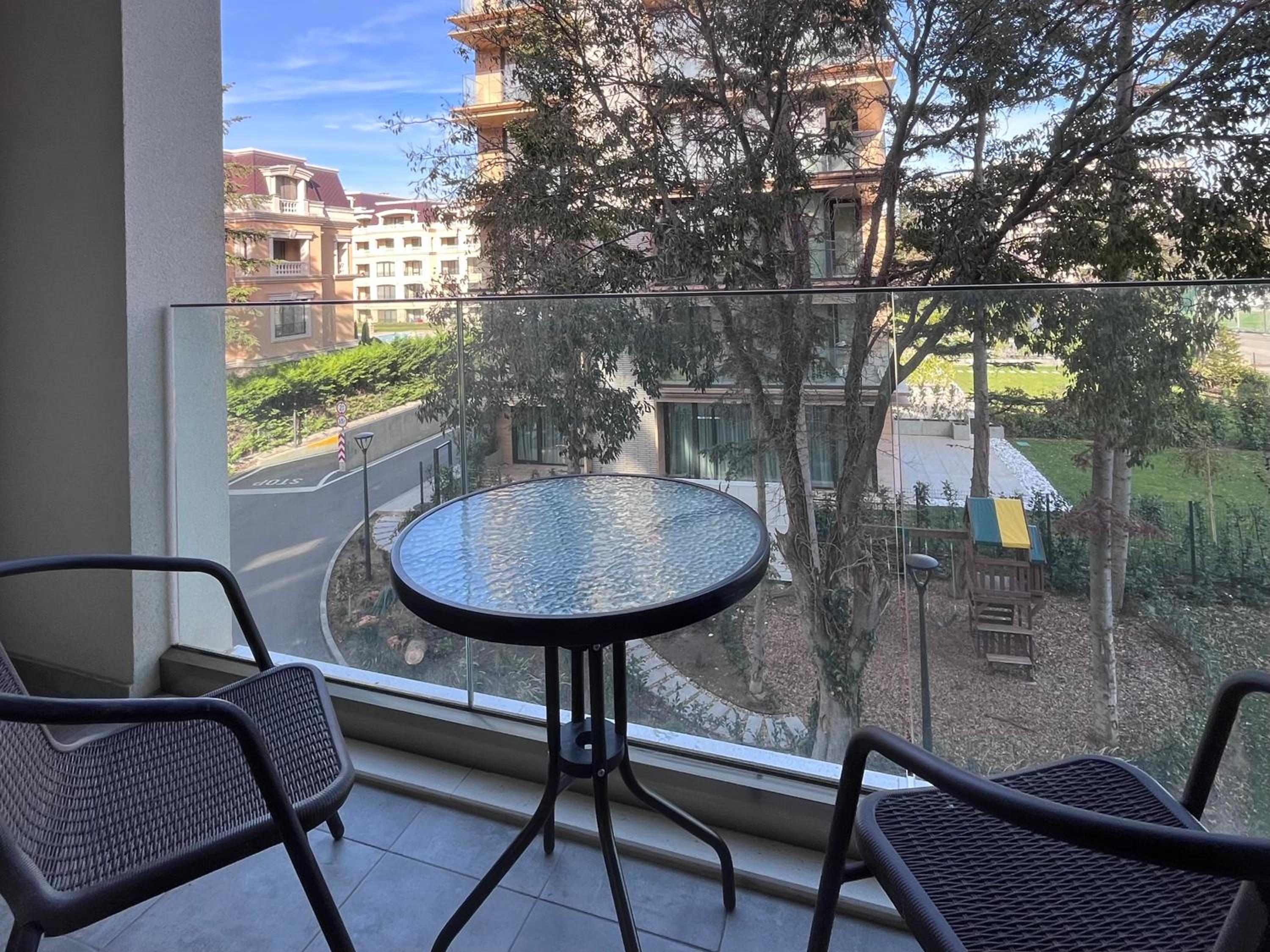 EXCLUSIVE St Constantine Suites