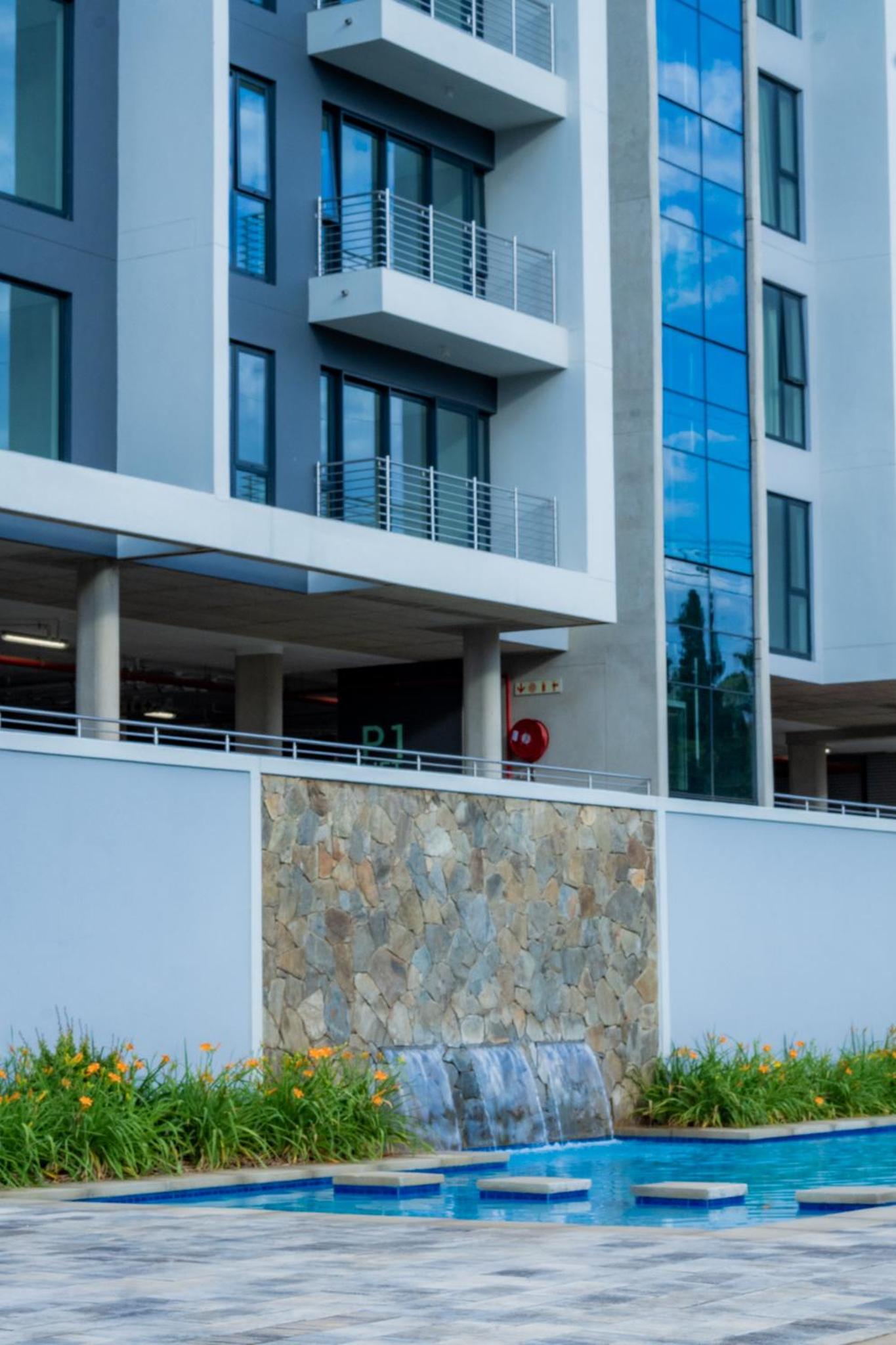 Sandton's Finest 2BR/2BA