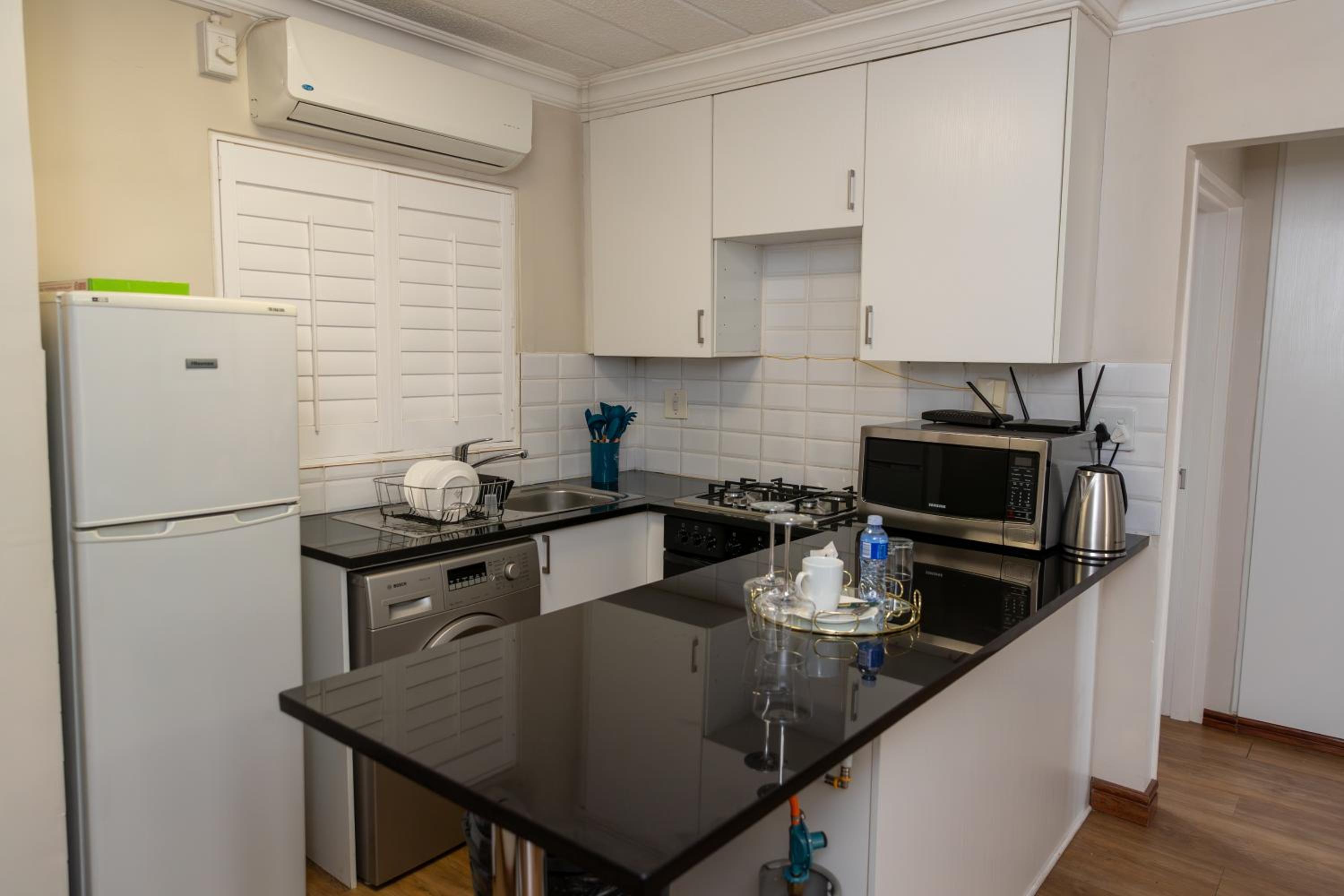 17 Riepen avenue Sandhurst gate Sandton