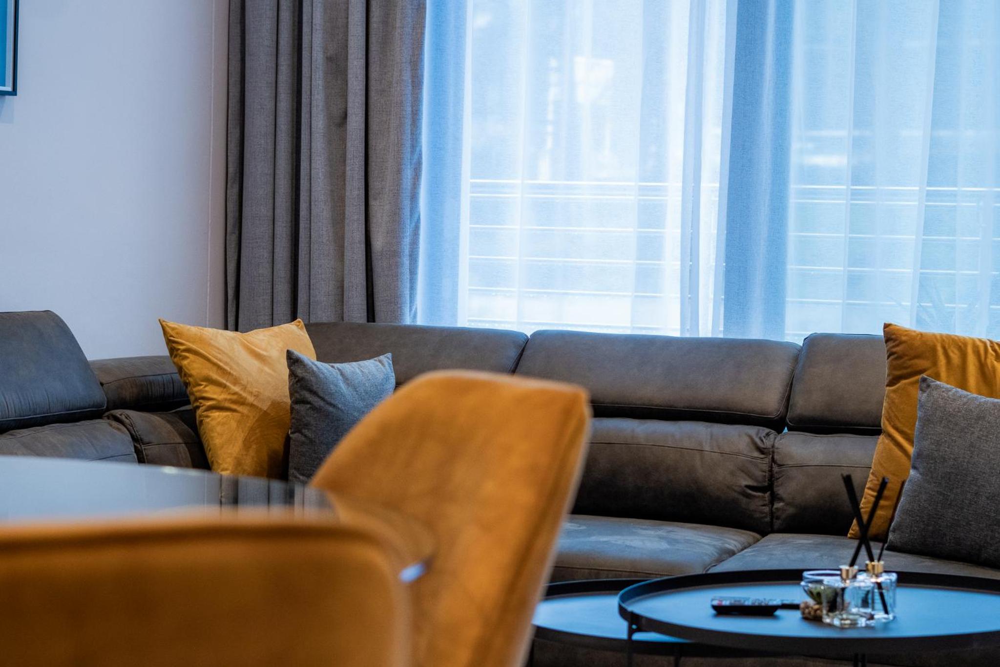 Sandton's Finest 2BR/2BA