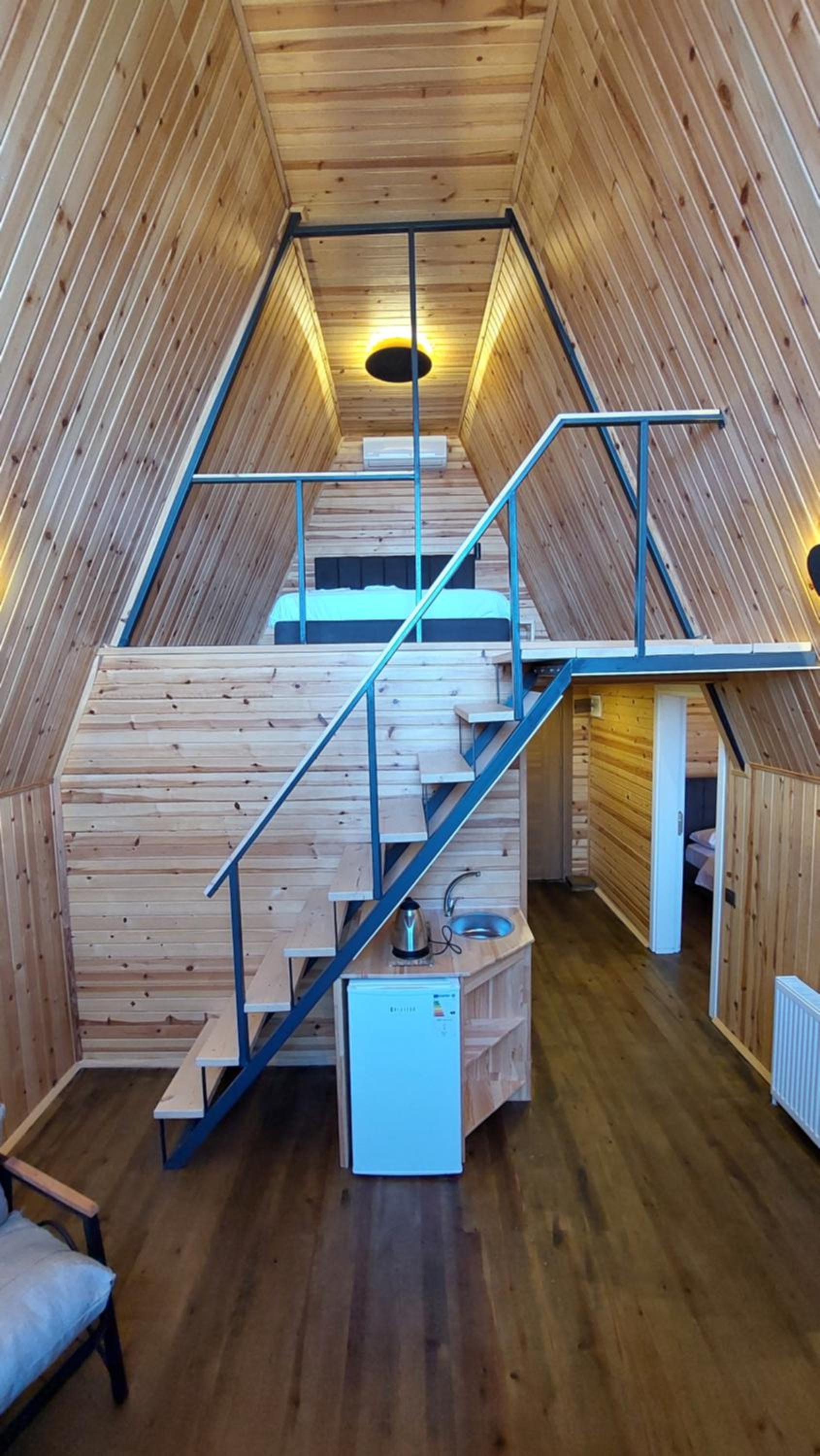 Patya BUNGALOV