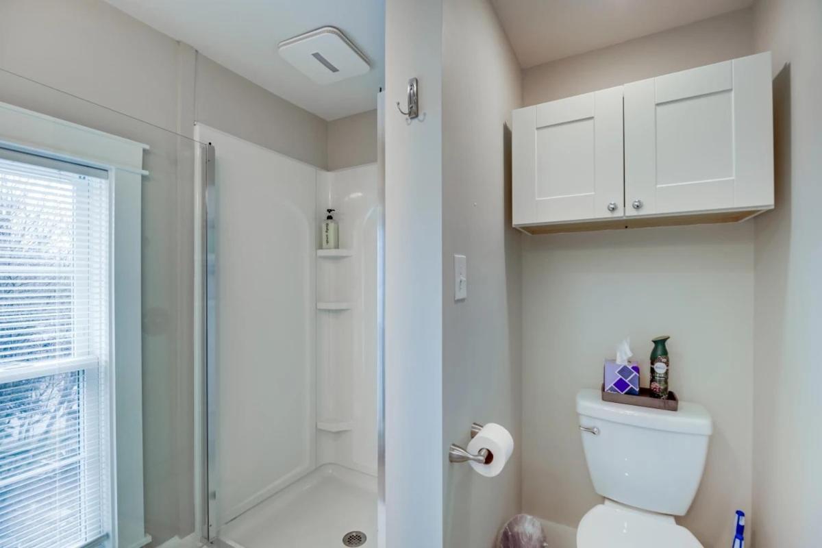 Rutland Vacations - Updated Family-sized Home in Heart of Rutland, Near Slopes, EV, Hot Tub, Fire Pit - Property Image 45