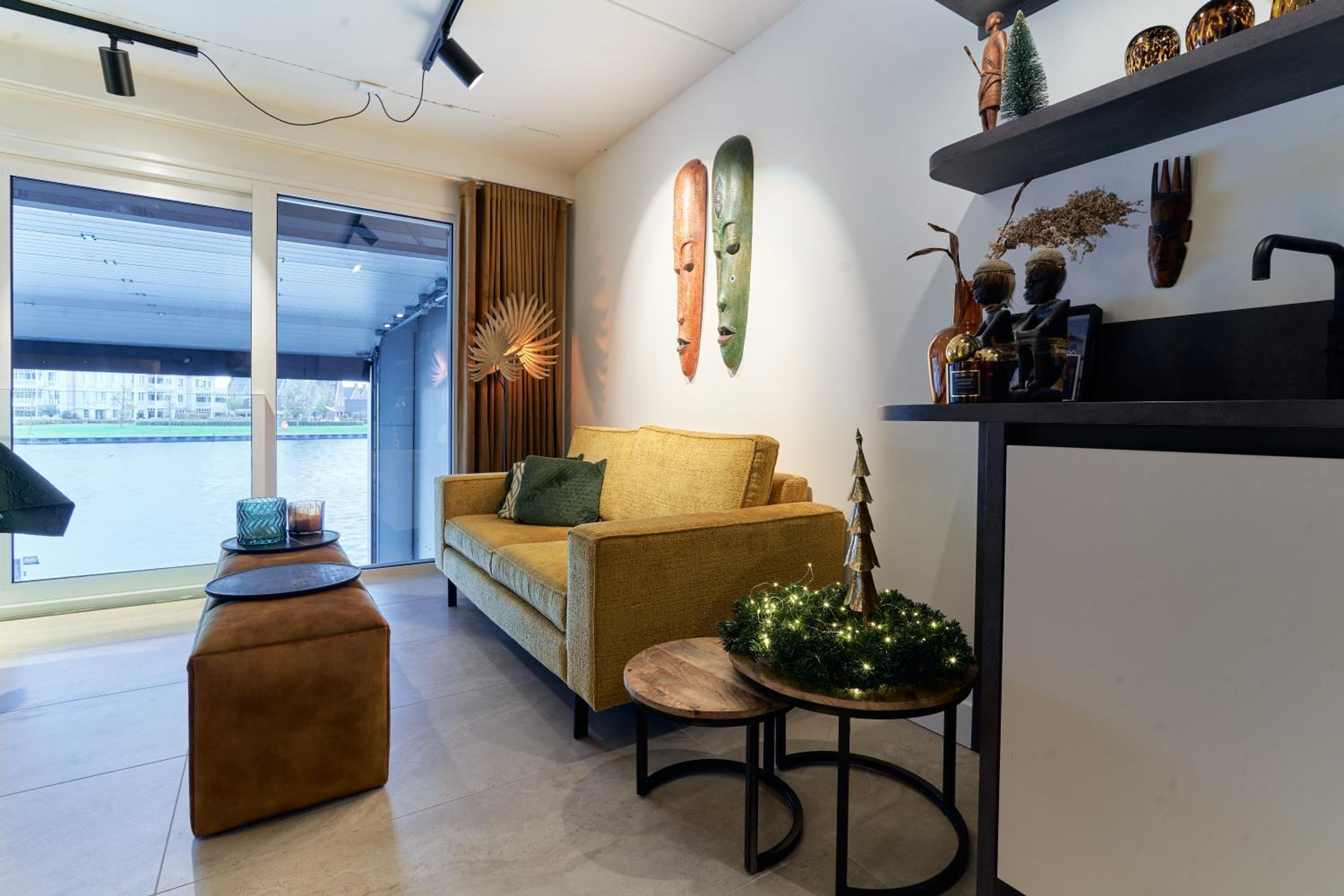 Nomad Water Studio view 2