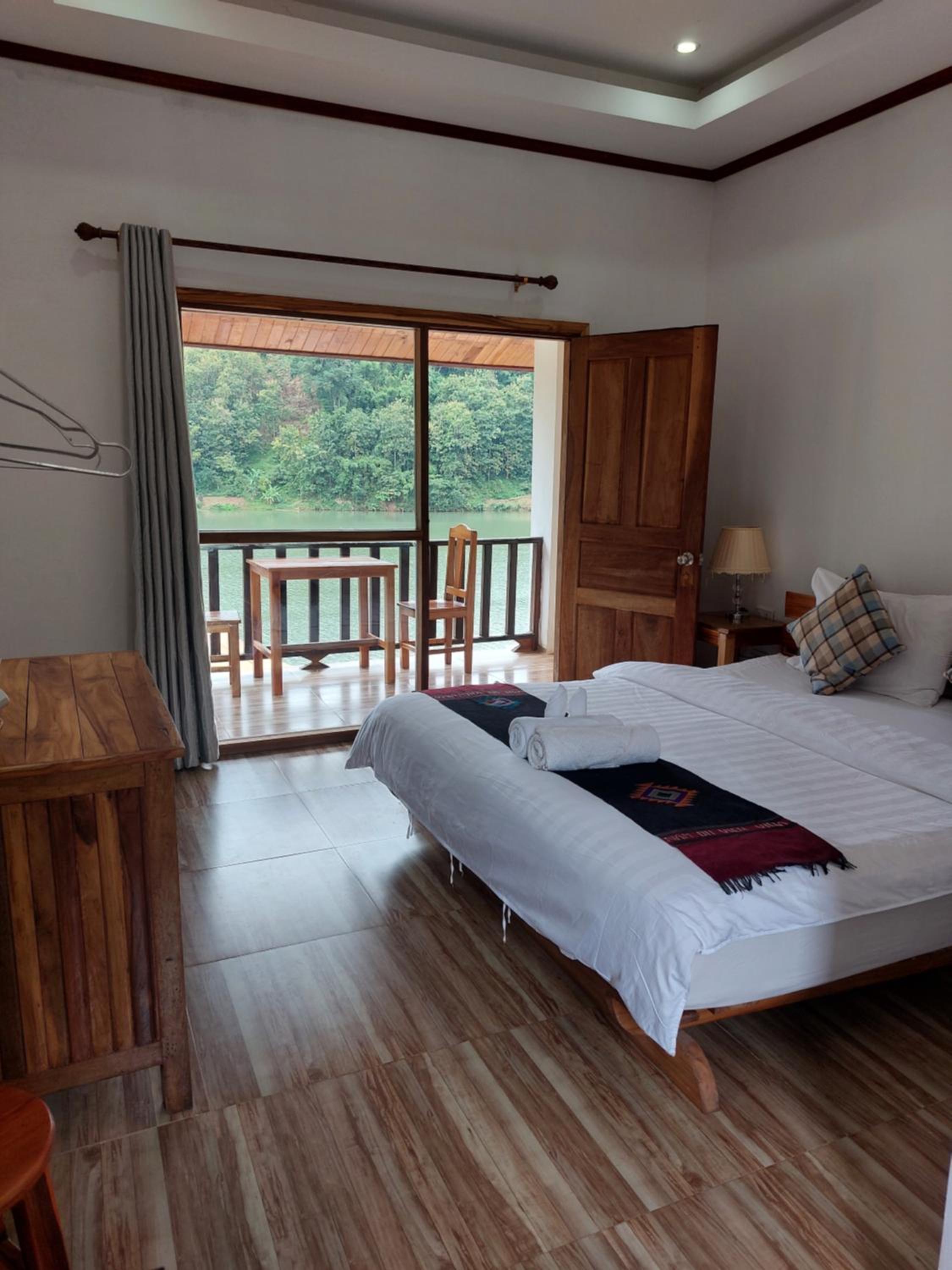 Nam ou view villa