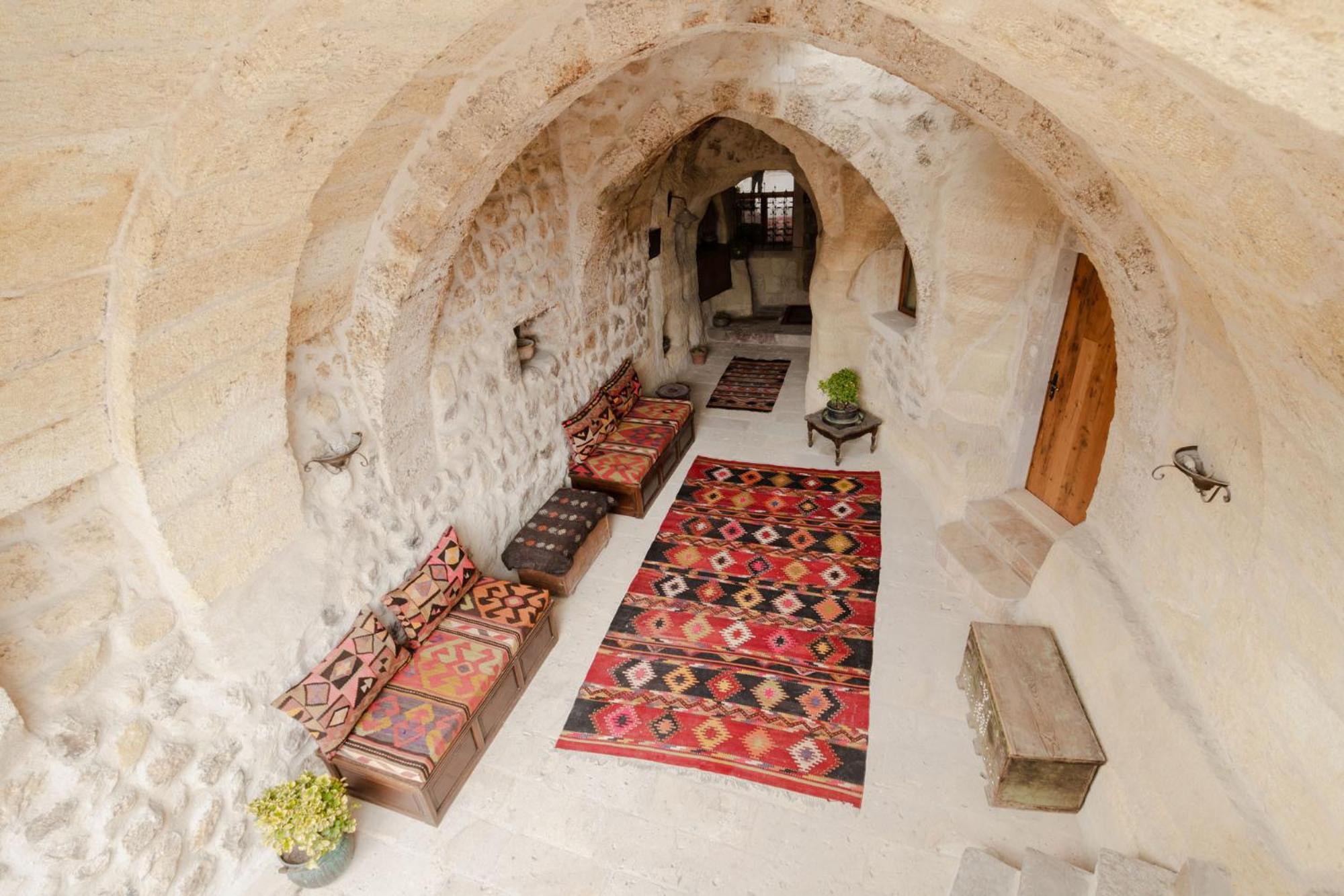 Sultan Cave Suites - Image 29