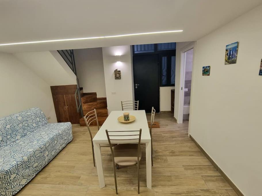 Casa comoda e centrale in quartiere storico di Napoli