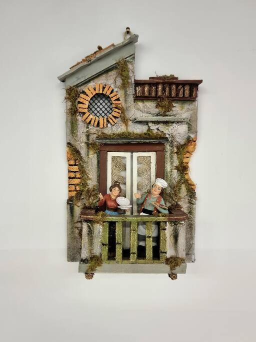 Casa comoda e centrale in quartiere storico di Napoli