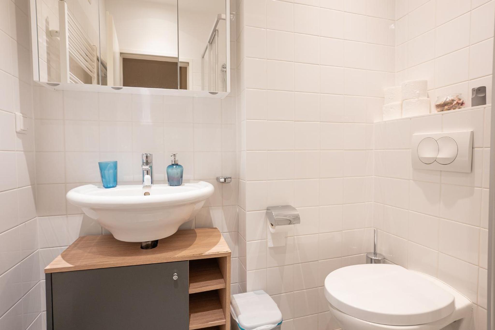 Charming Apartment with Balcony, Close to Stephansdom Cathedral