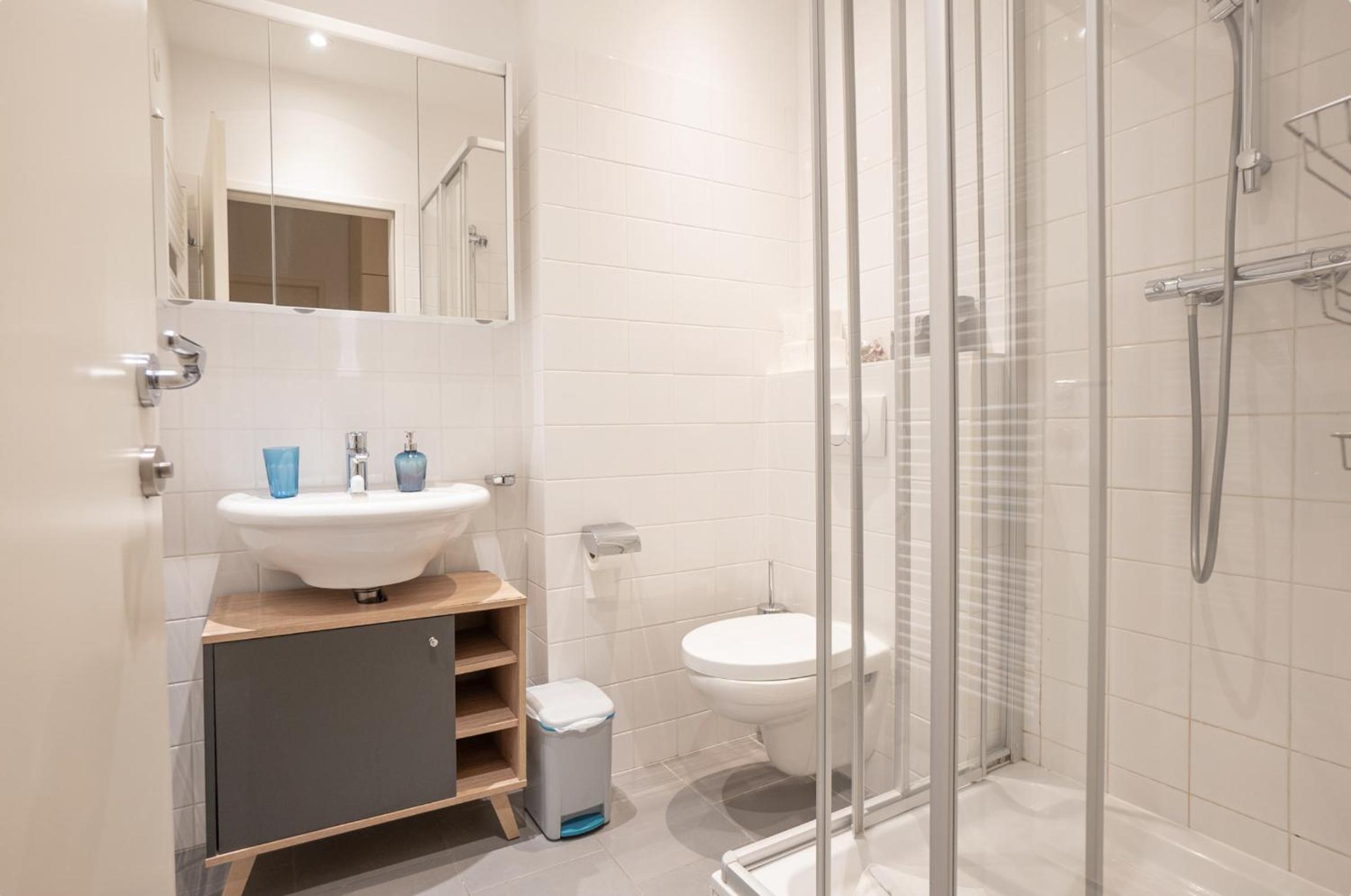 Charming Apartment with Balcony, Close to Stephansdom Cathedral