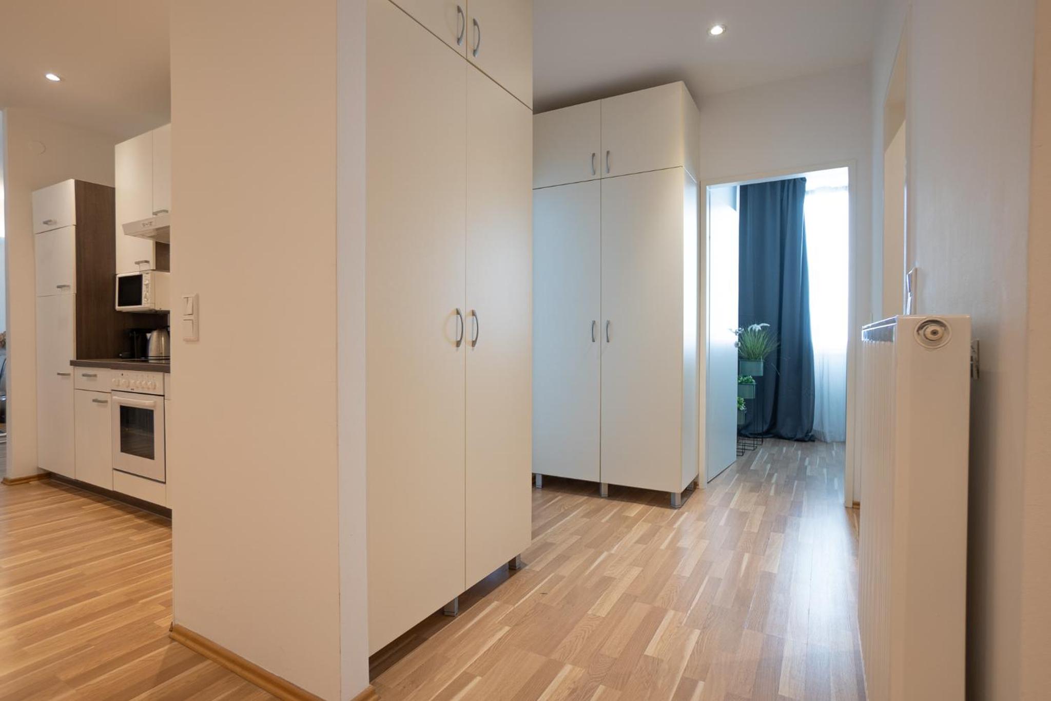 Charming Apartment with Balcony, Close to Stephansdom Cathedral