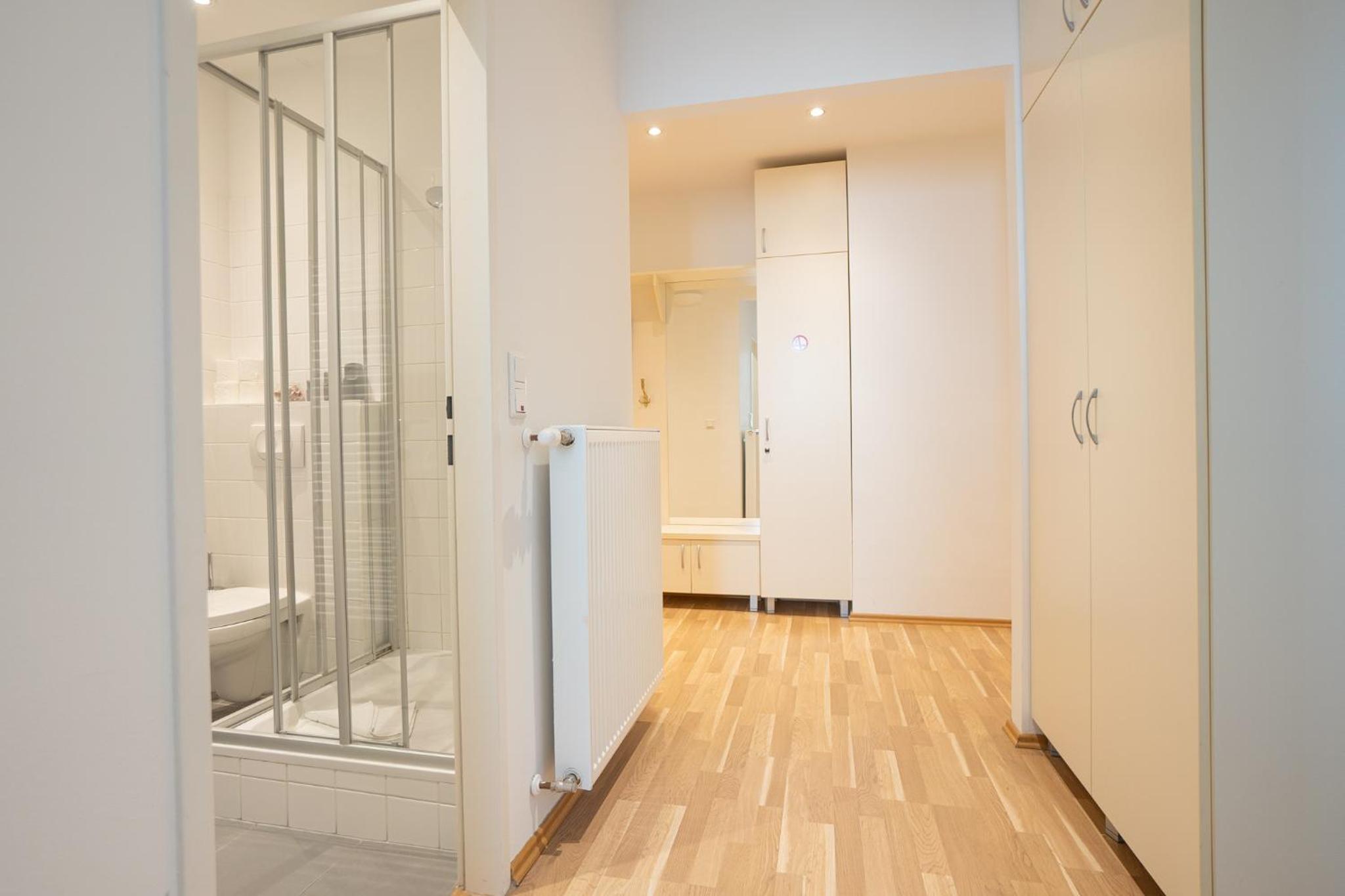 Charming Apartment with Balcony, Close to Stephansdom Cathedral
