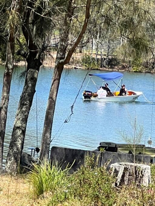 Waterfront Paradise Summer Hideaway FREE BOAT FIshing Lover