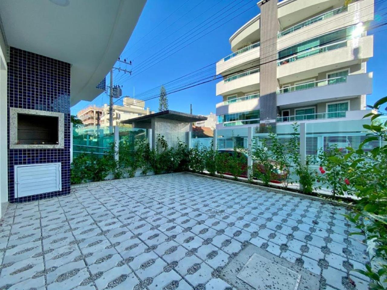 Apto Garden com 2 suítes - bombas, bombinhas-SC