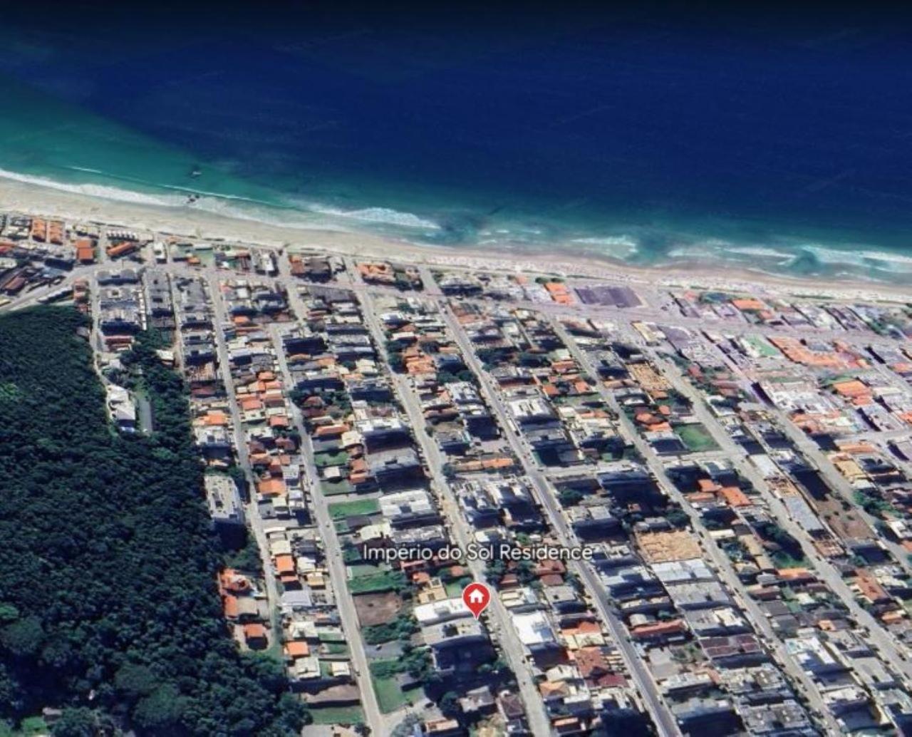 Apto Garden com 2 suítes - bombas, bombinhas-SC