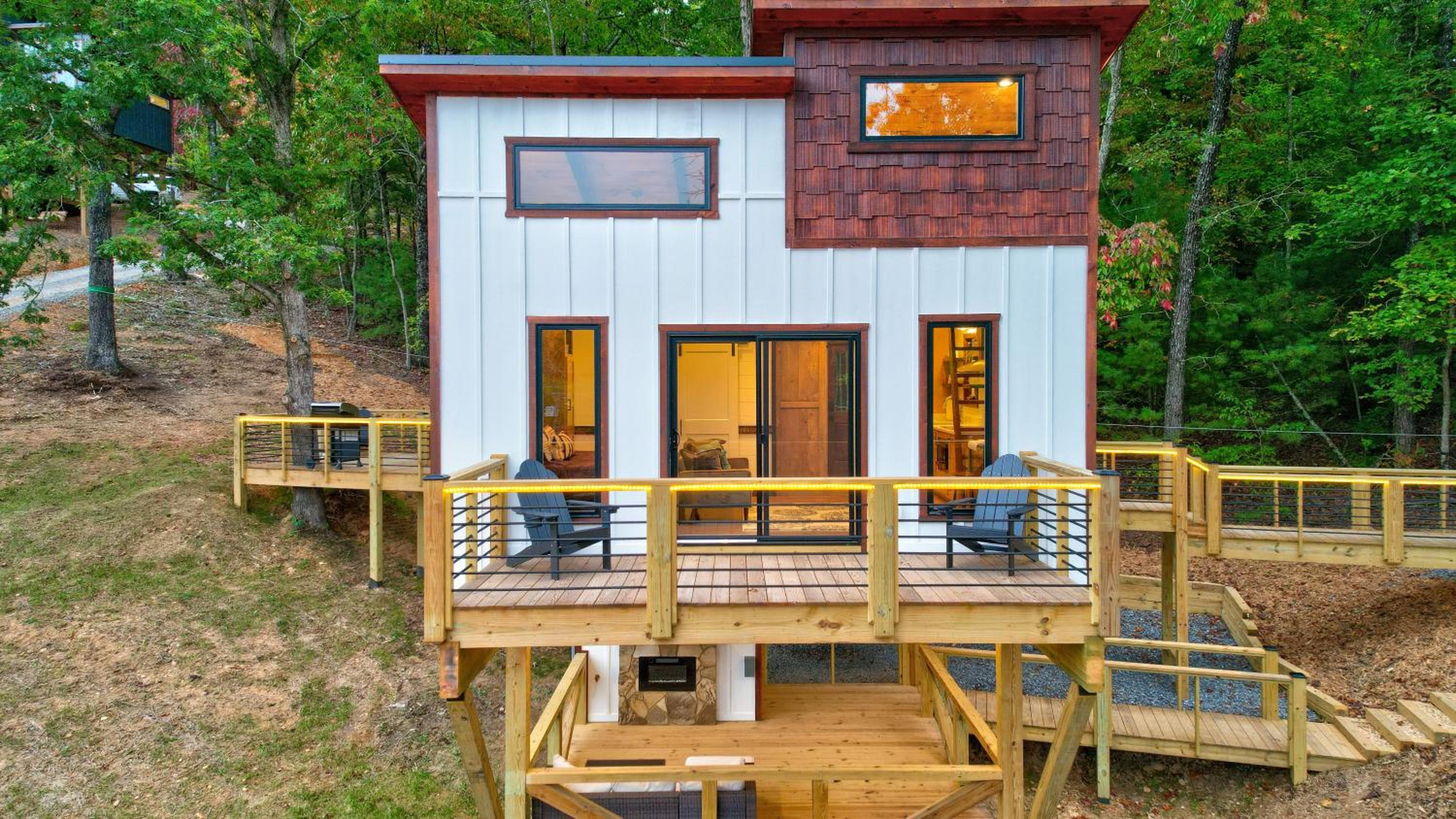 Hotel Cozy Treehouse W/ Hot Tub, Fire Pit, Lake Access, Pet Friendly