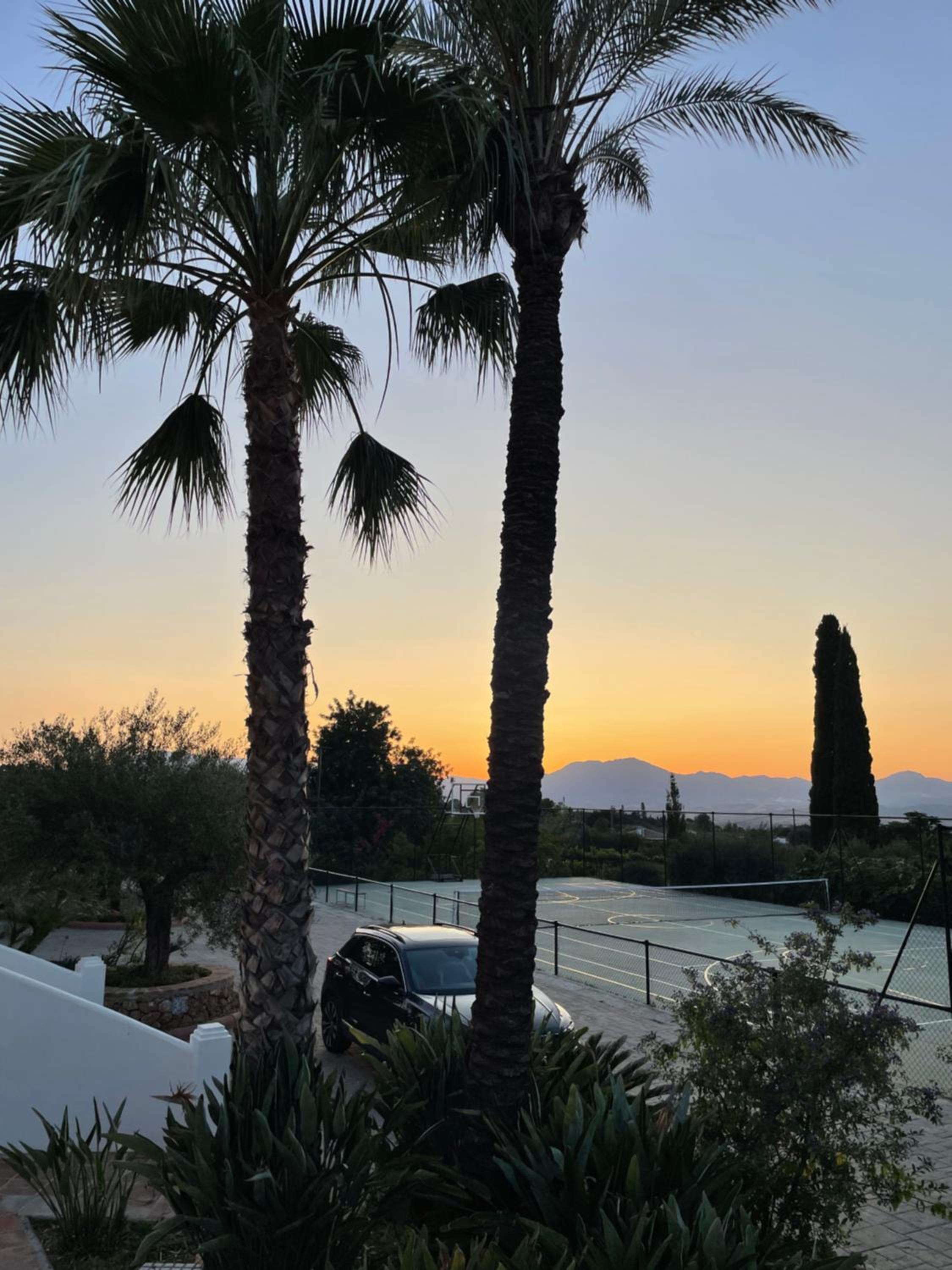 Loma Serena Luxury Villa met verwarmd zwembad en tennisbaan