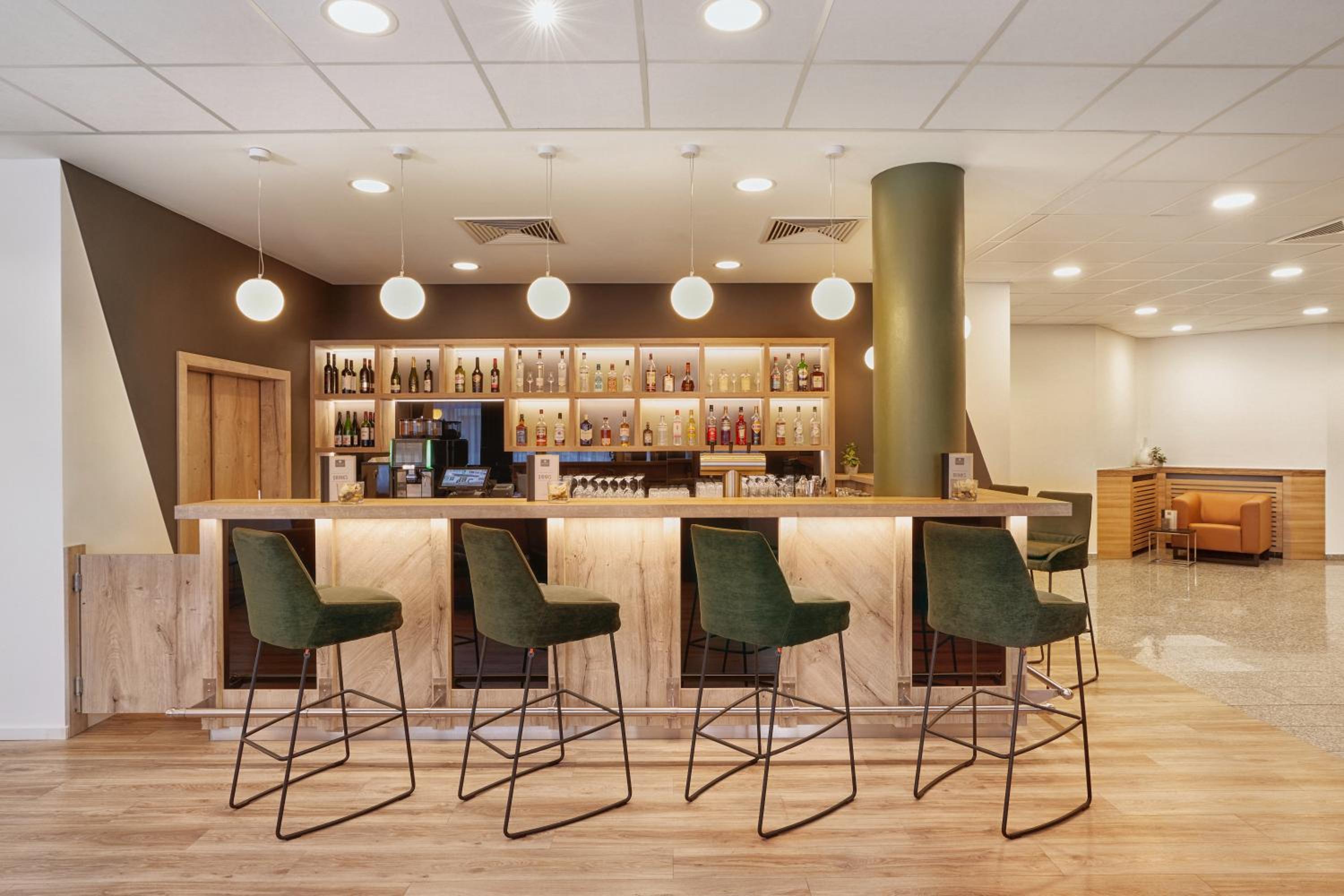Darmstadt Vacations - H Hotel Darmstadt - Property Image 3