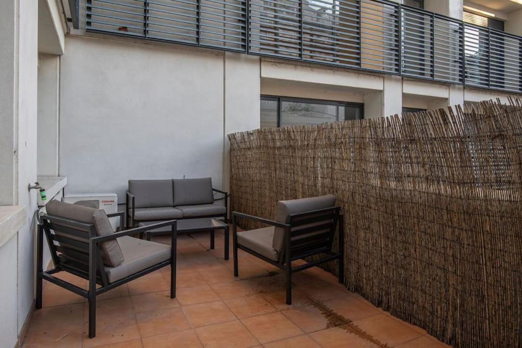 Downtown 2-Bedroom apartment w/terrace view 5