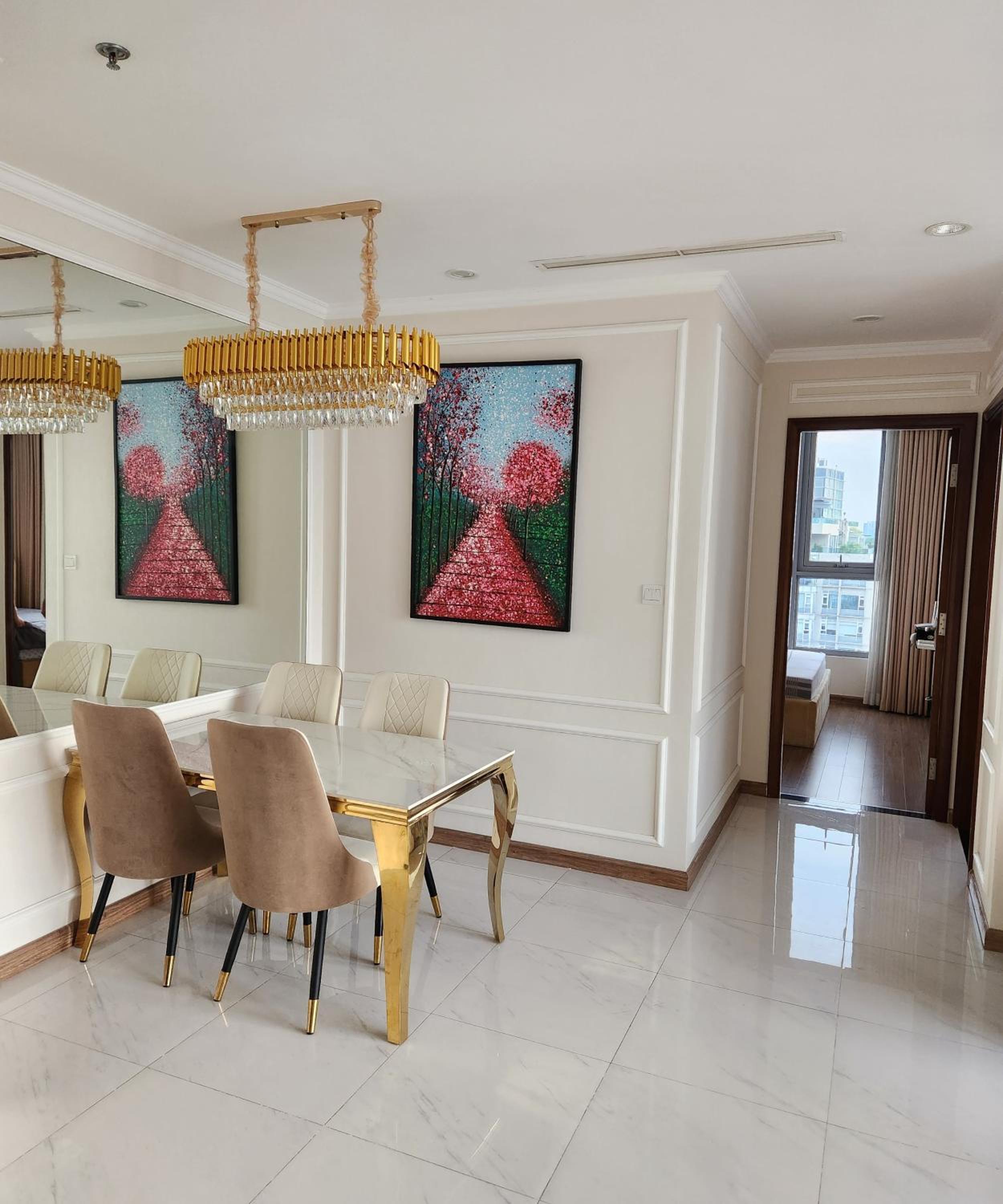 2BR Luxury SaiGon river view Landmark 81 CP Apartment