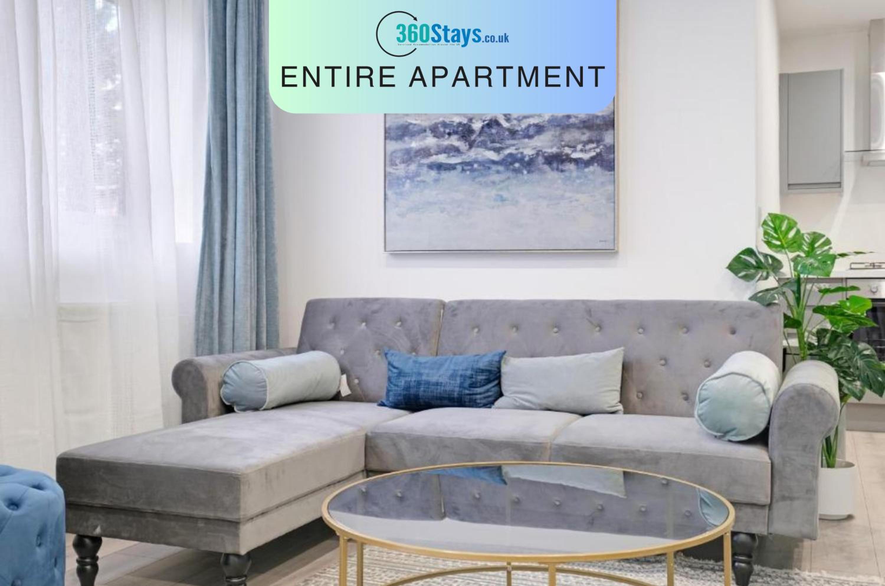 Luxury Heathrow 1 & 2 Bedroom Apts, West Drayton Free parking By 360Stays view 3