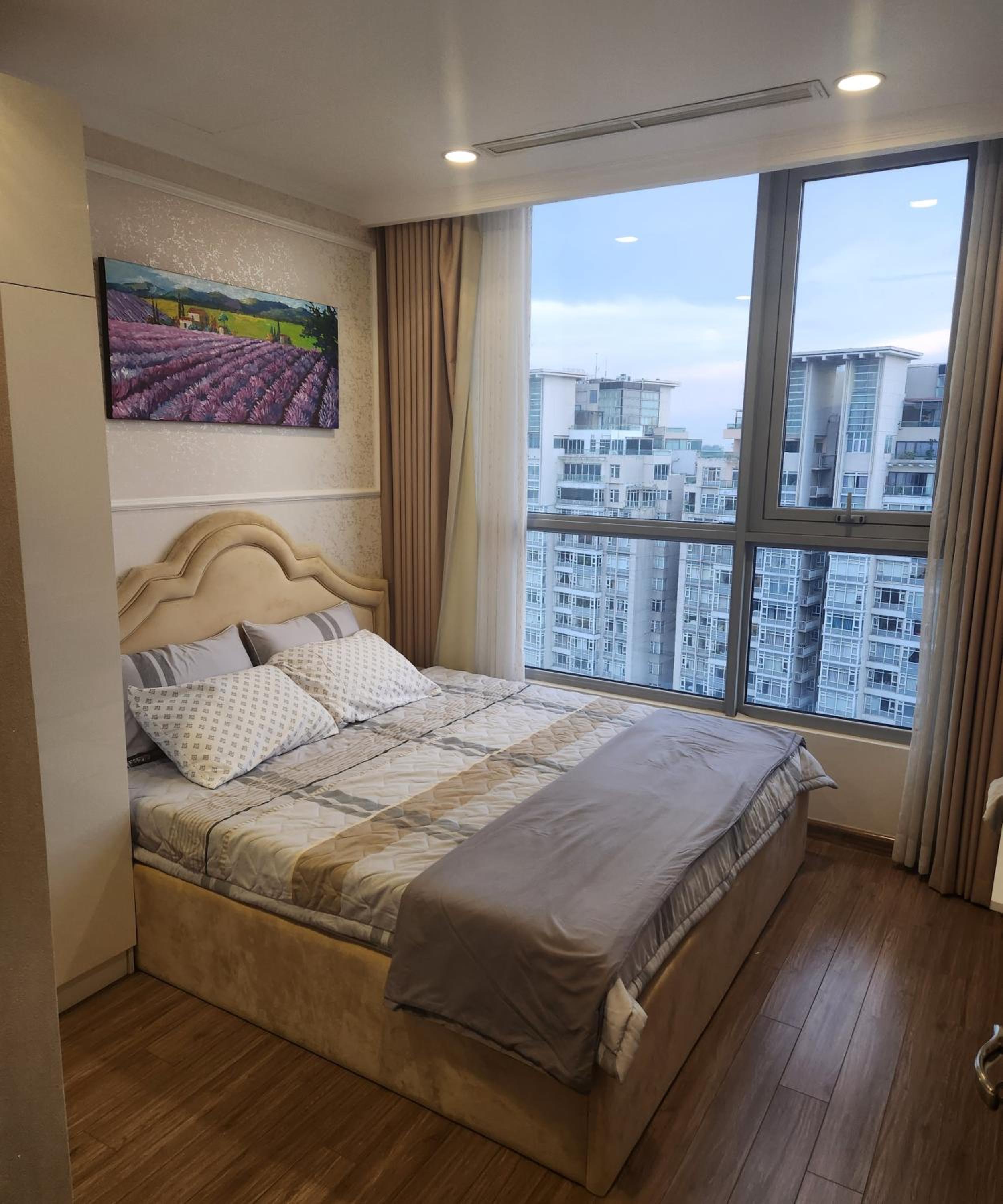 2BR Luxury SaiGon river view Landmark 81 CP Apartment