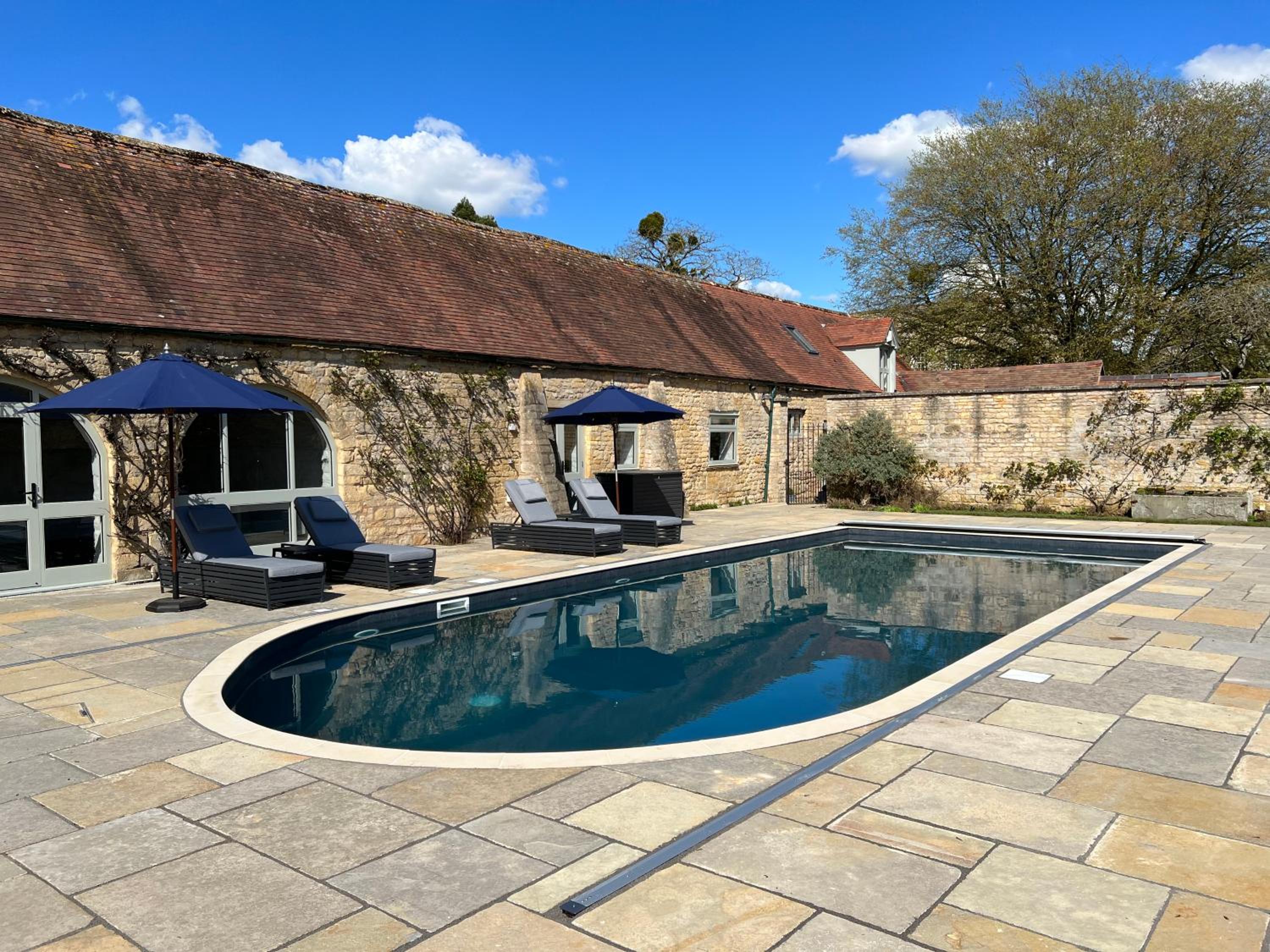 Cotswolds Cottage with Heated Pool view 3