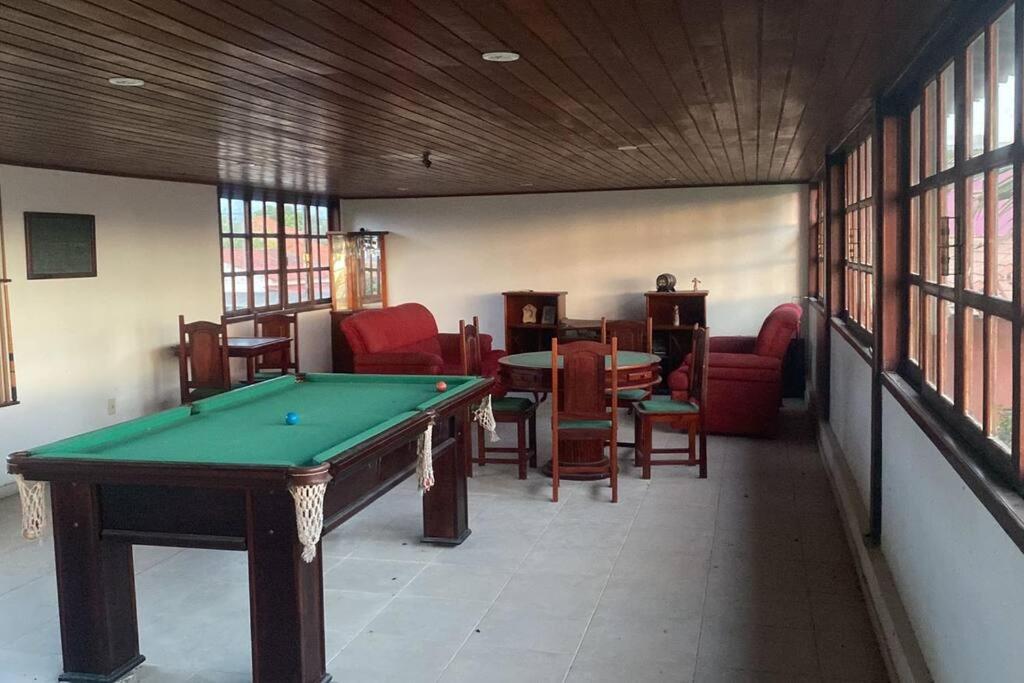 Casa com piscina em Saquarema
