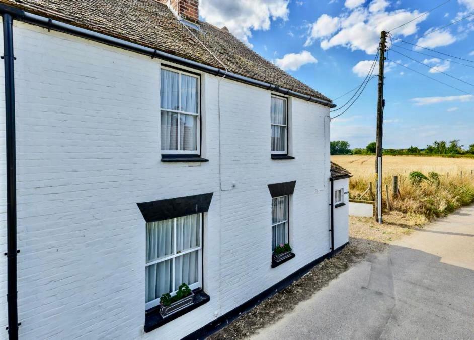 Marshmede Cottage - picturesque, tranquil, relaxing
