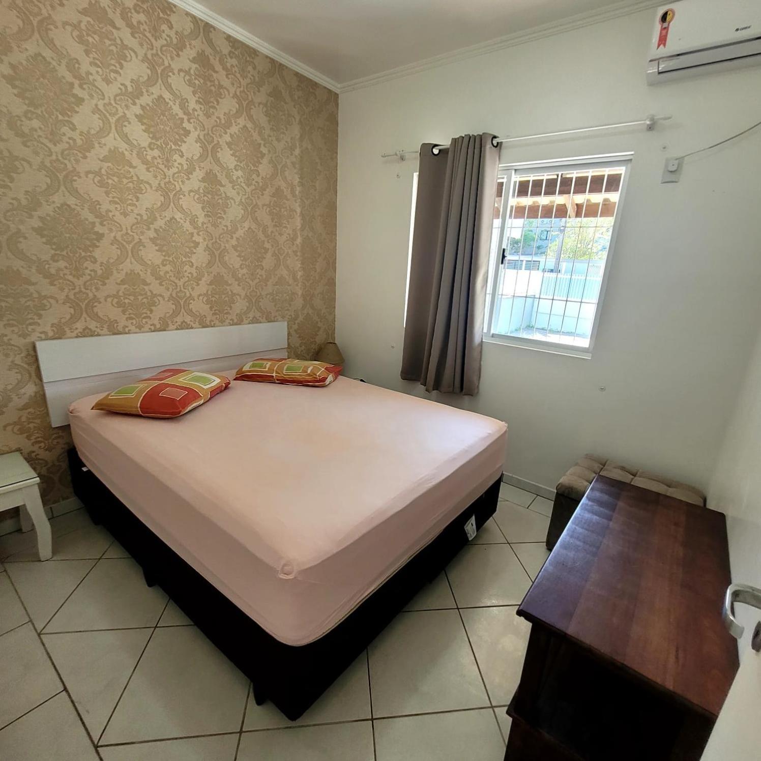 Bombinhas Brasil Residence Tourist Home no Centro de Bombinhas
