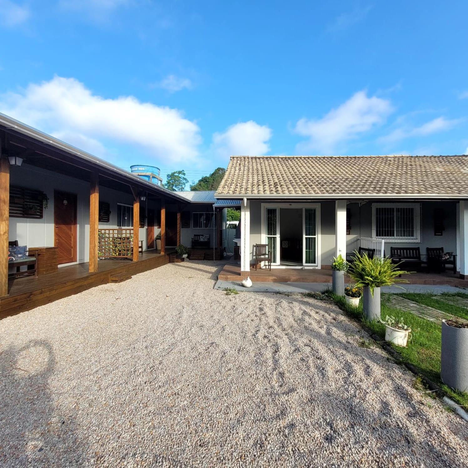 Bombinhas Brasil Residence Tourist Home no Centro de Bombinhas