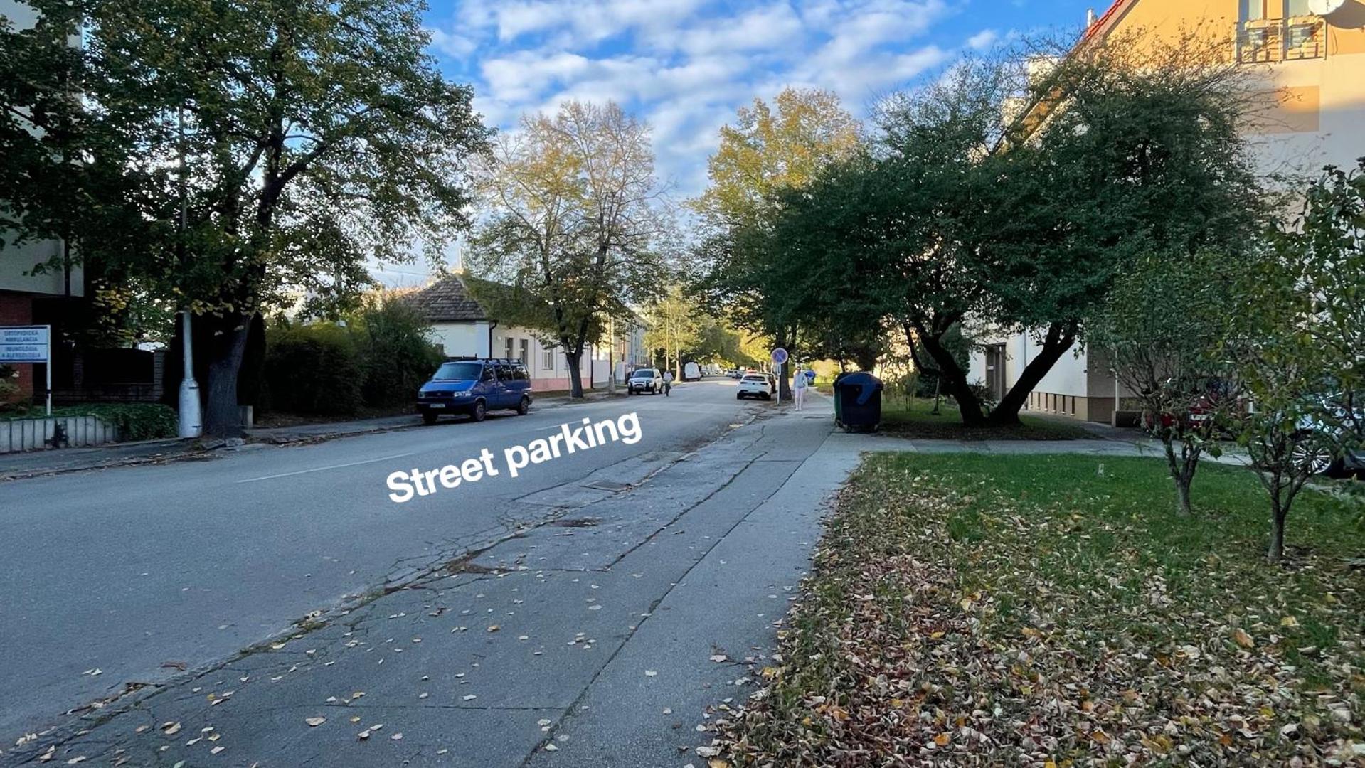 Photo 33